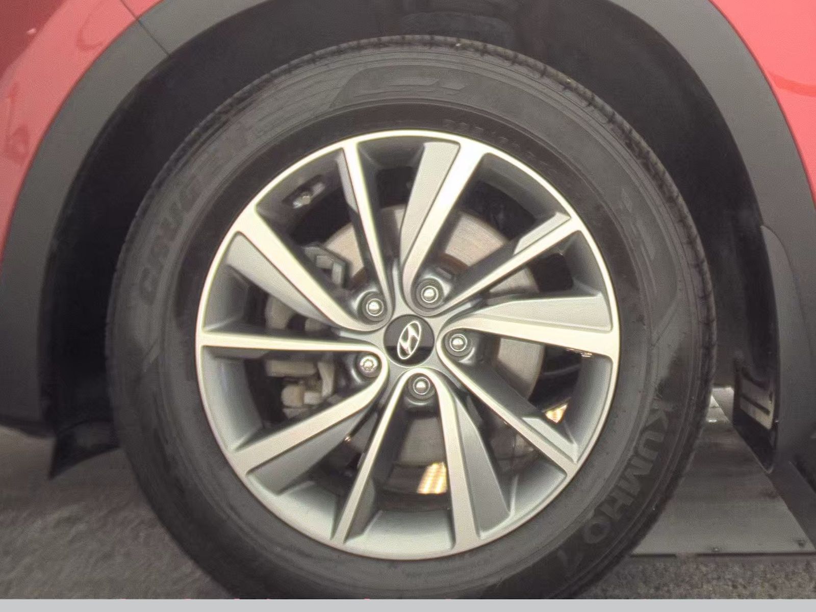 HYUNDAI LIMITED - 10