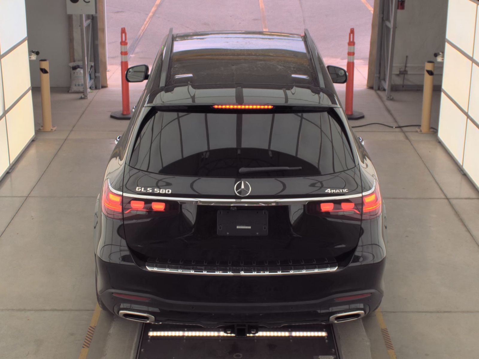 MERCEDES-BENZ GLS - 7