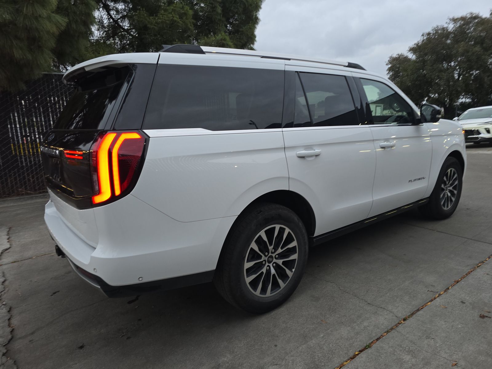 FORD EXPEDITION - 5