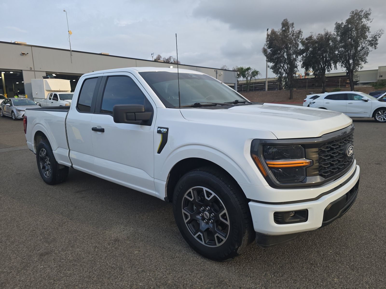FORD F-150 - 4