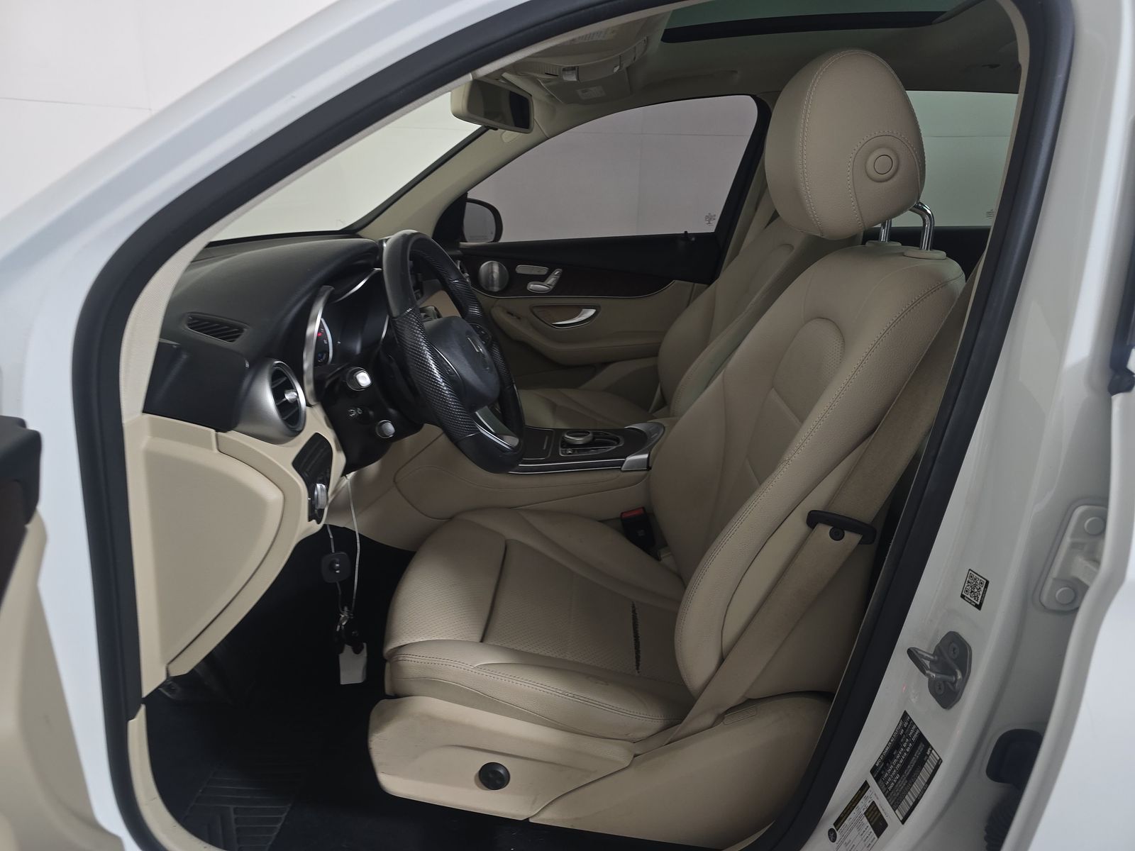 MERCEDES-BENZ GLC - 8