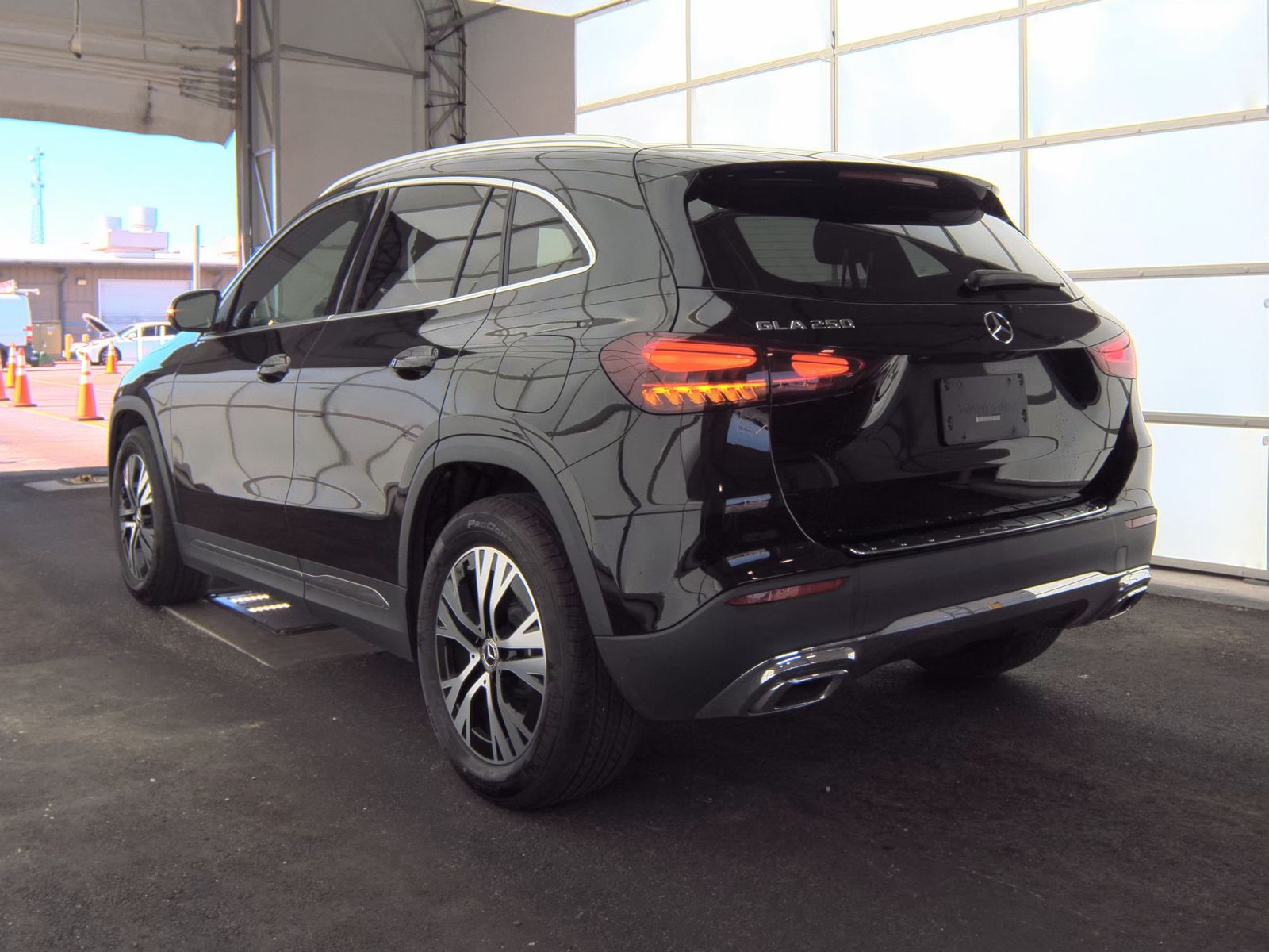 MERCEDES-BENZ GLA-CLASS - 9