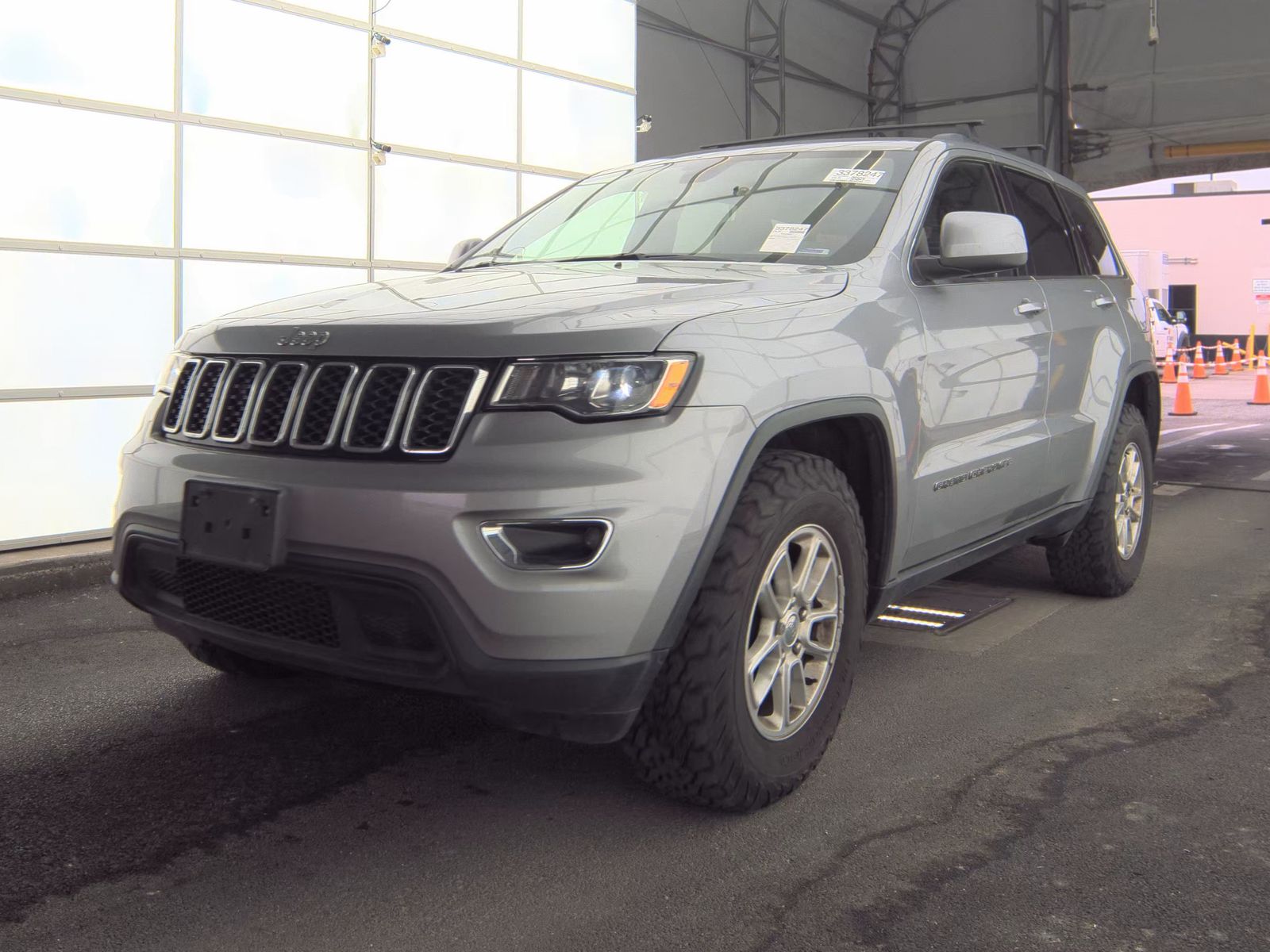 JEEP GRAND CHEROKEE - 1