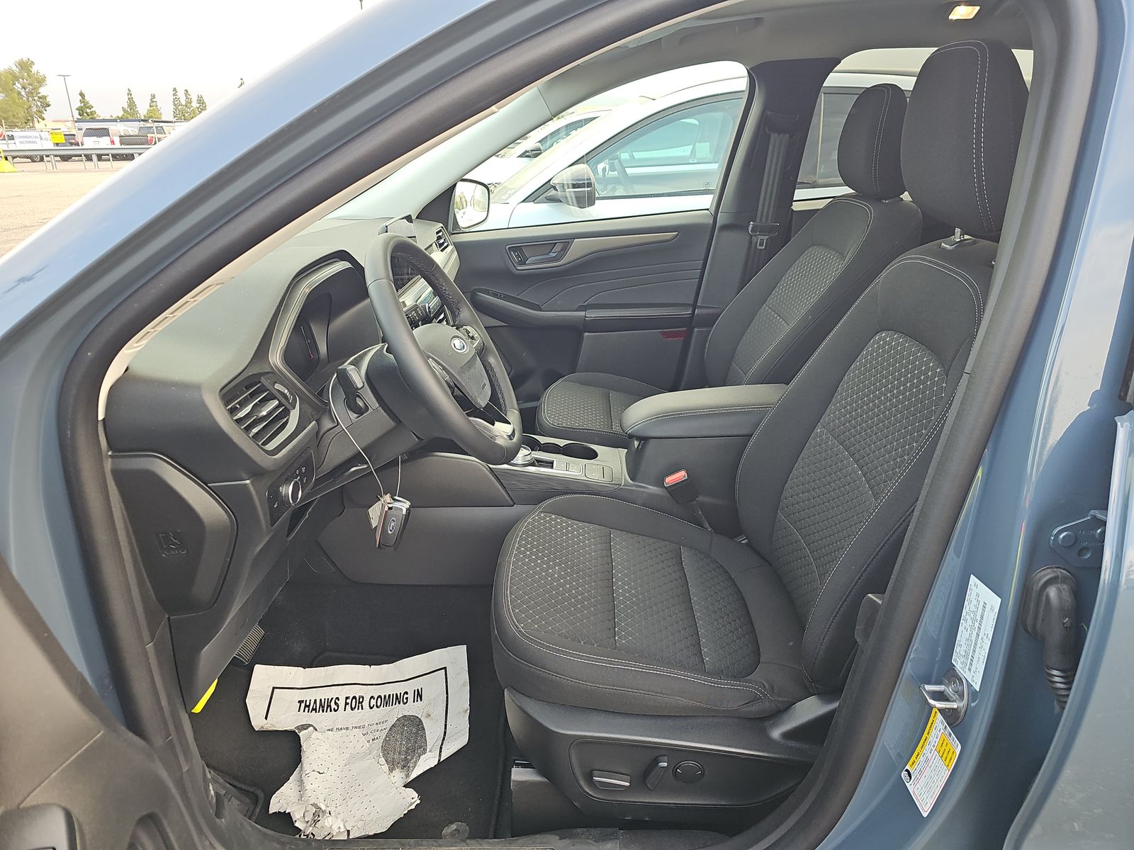 FORD ESCAPE - 8
