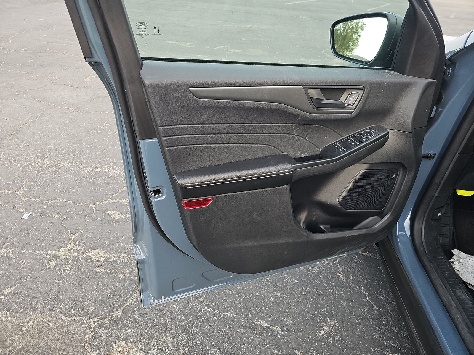 FORD ESCAPE - 10