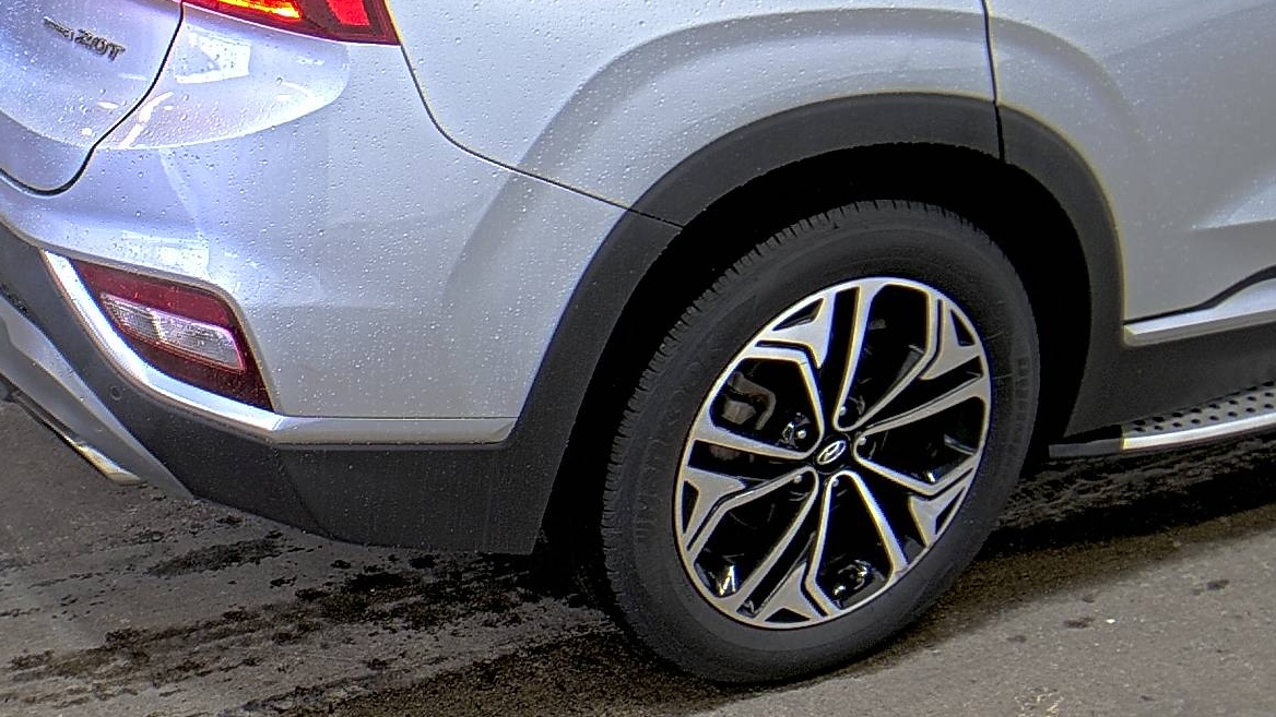 HYUNDAI LIMITED - 10