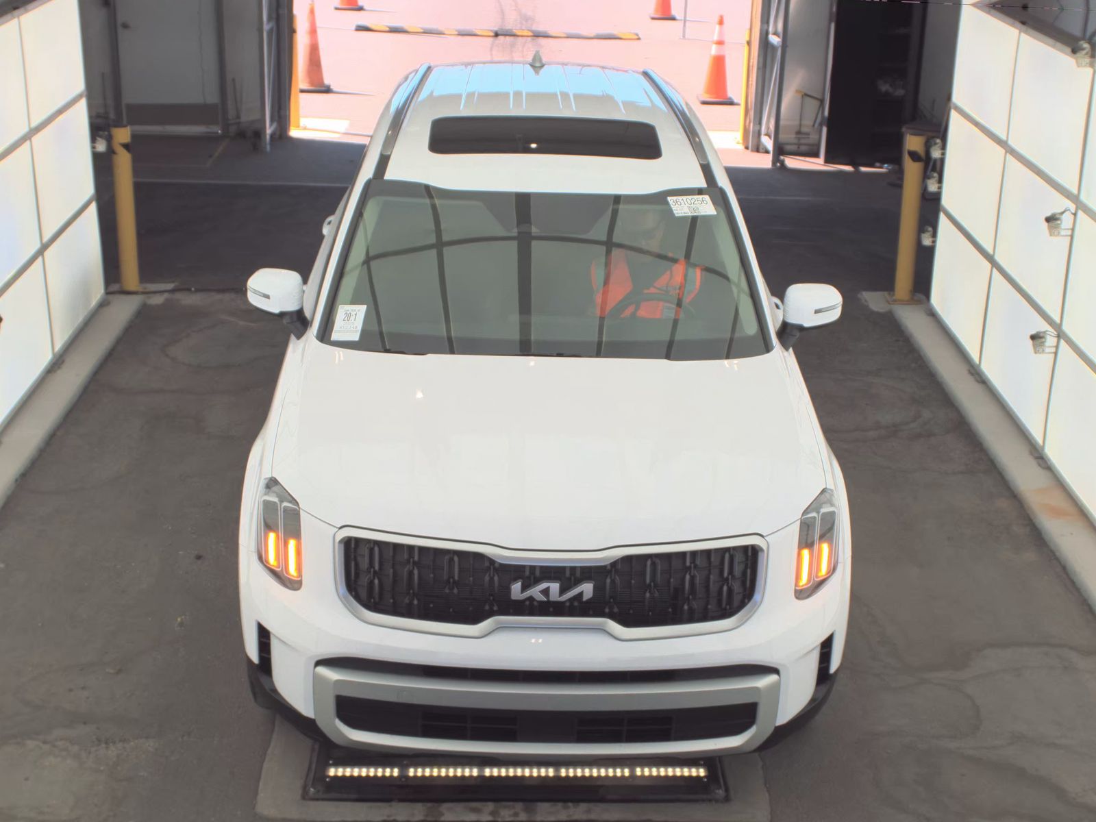 KIA EX - 3