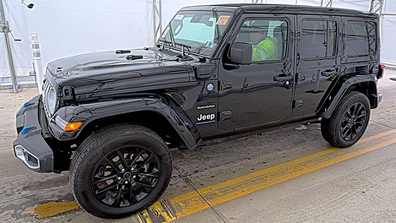 JEEP SAHARA - 1