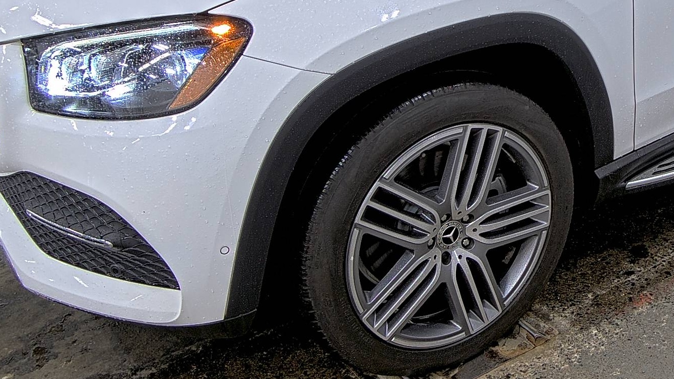 MERCEDES-BENZ GLS - 8