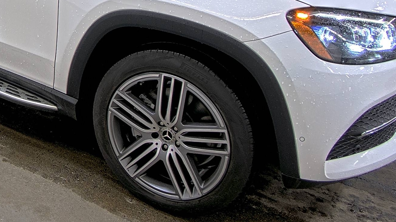 MERCEDES-BENZ GLS - 9