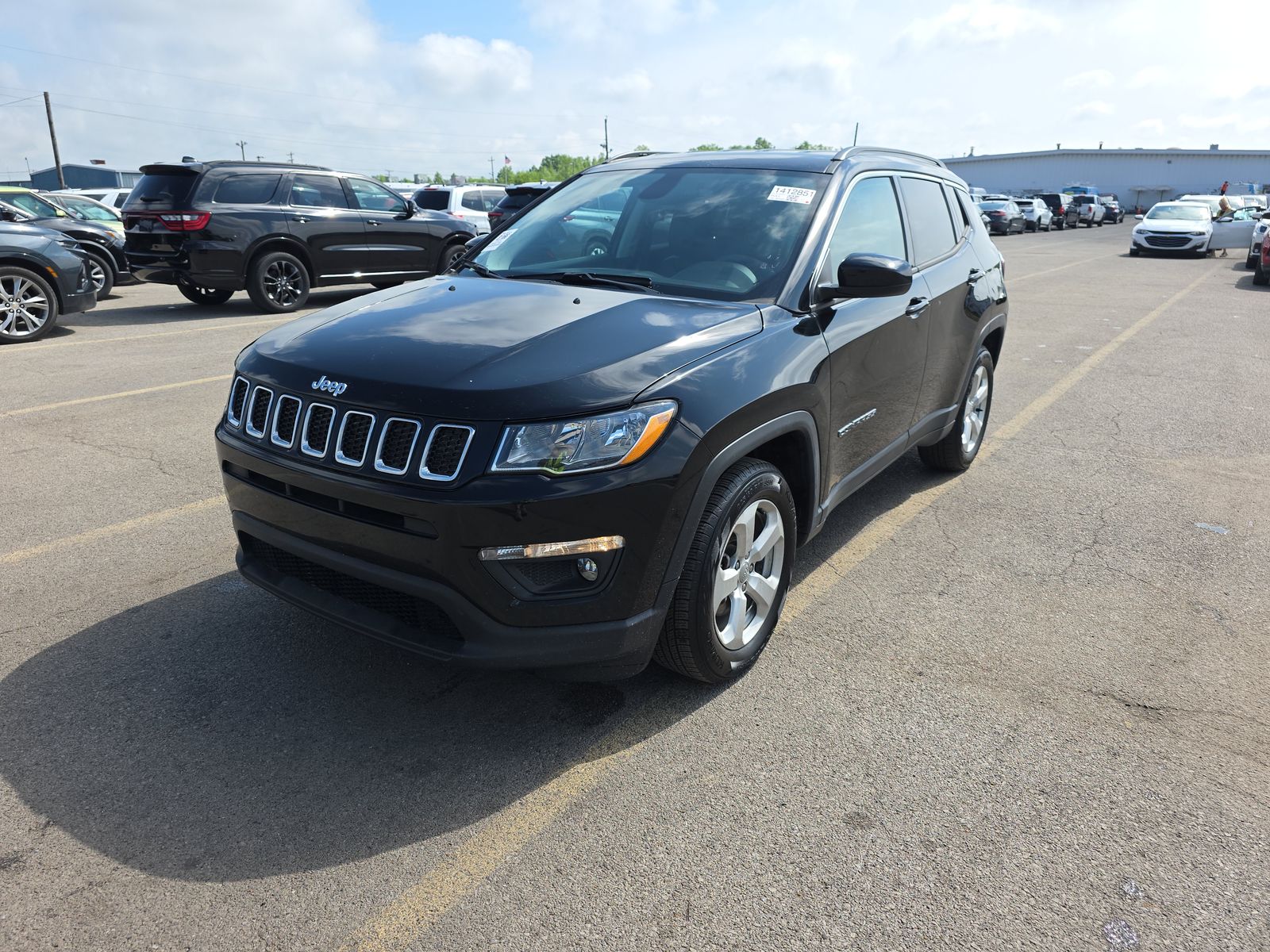 JEEP LATITUDE - 1