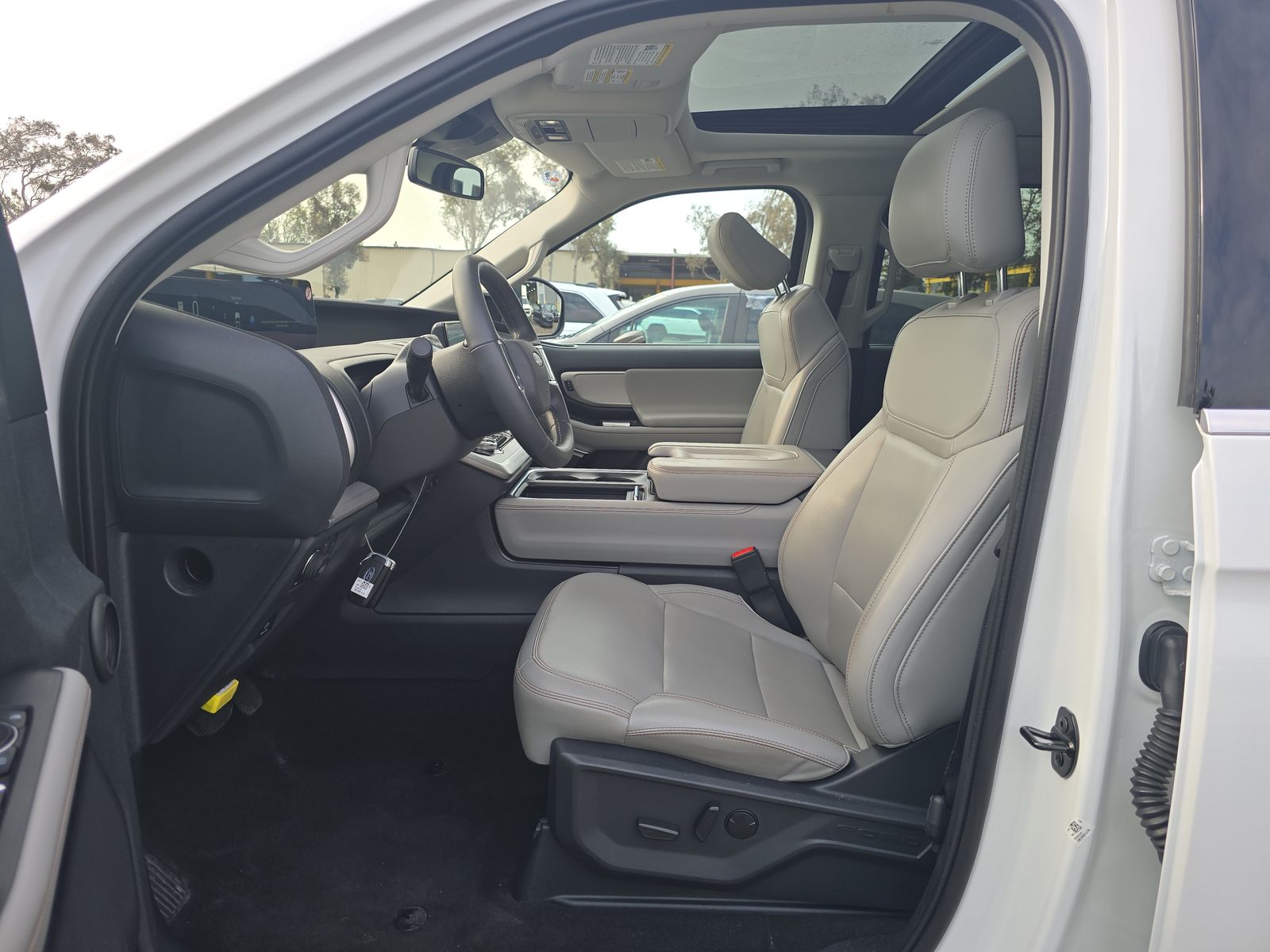 FORD EXPEDITION - 8