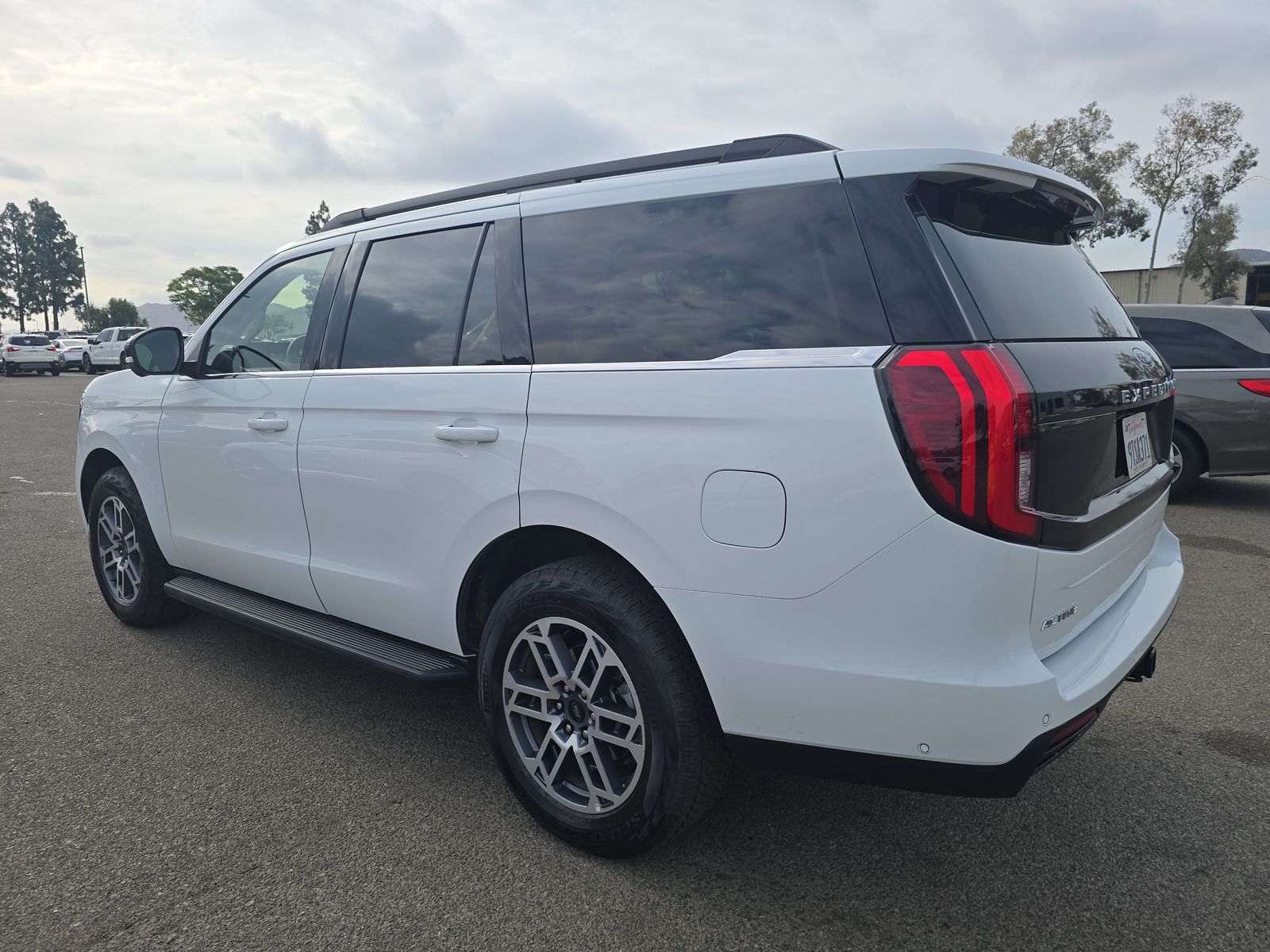 FORD EXPEDITION - 7