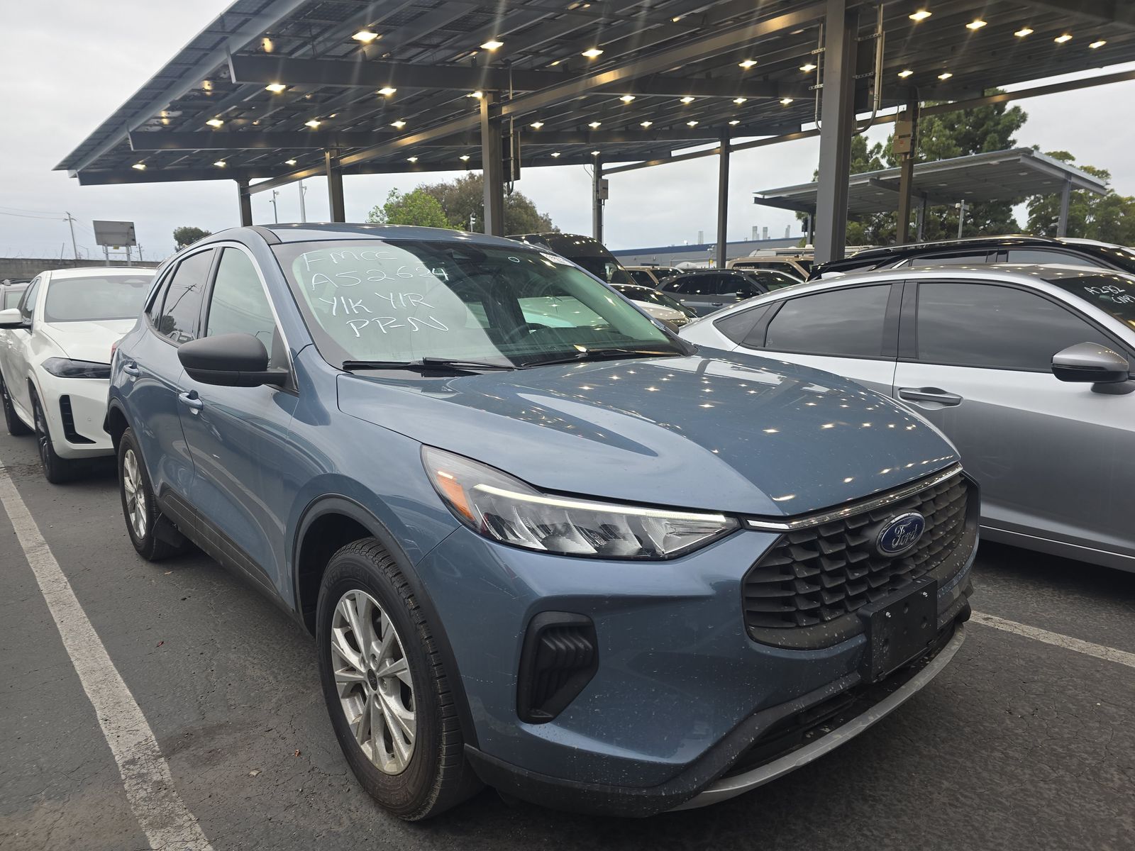 FORD ESCAPE - 4
