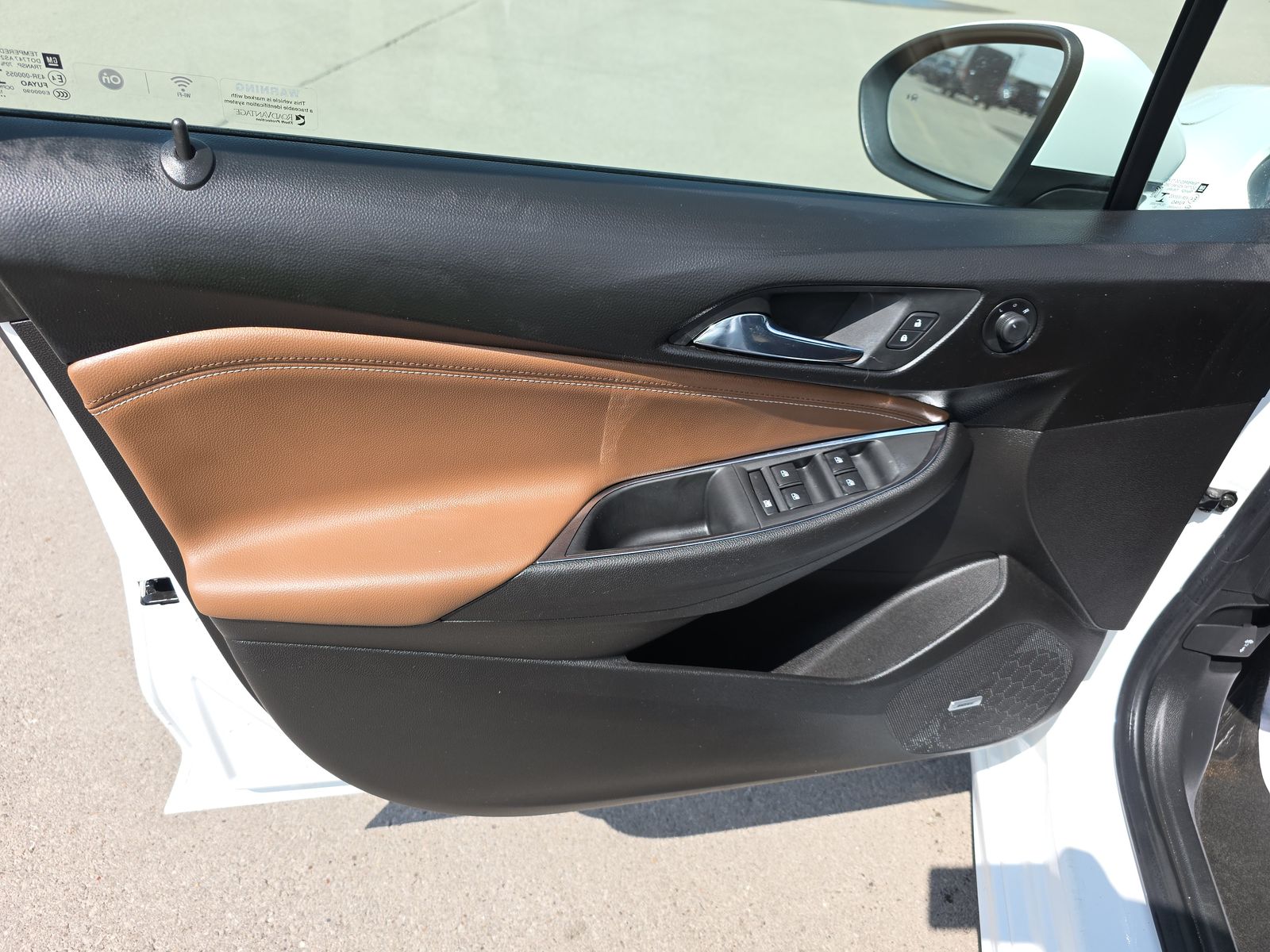 CHEVROLET PREMIER - 10