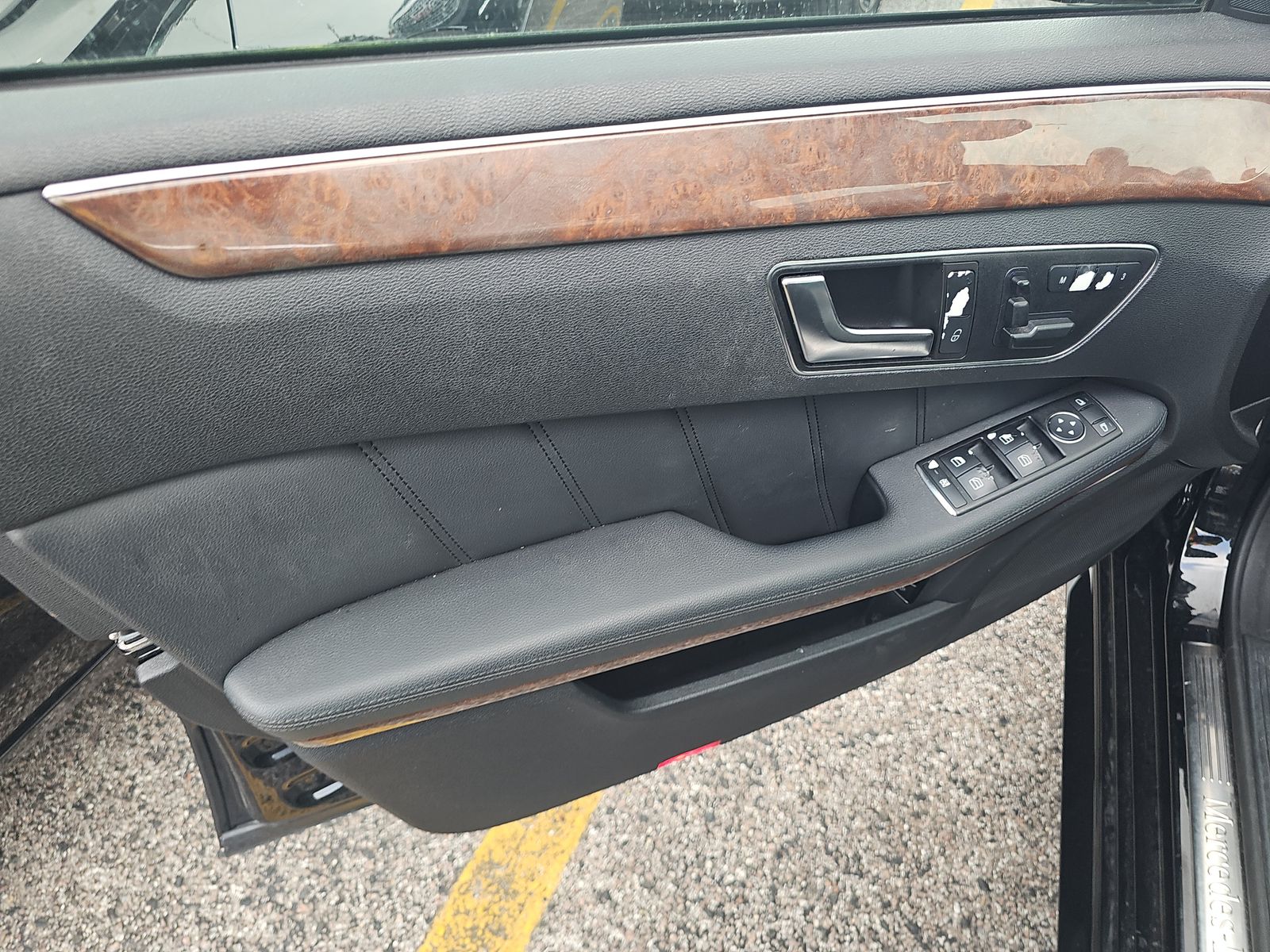 MERCEDES-BENZ E-CLASS - 10