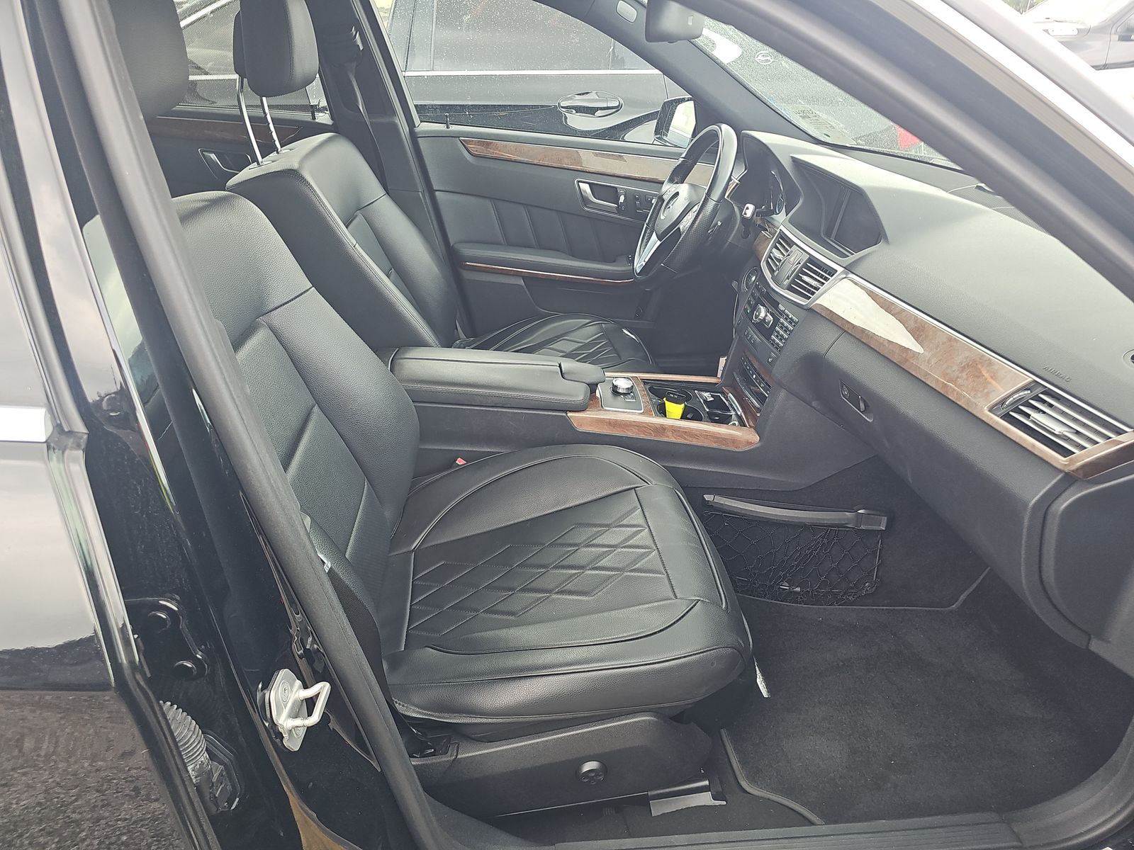 MERCEDES-BENZ E-CLASS - 9