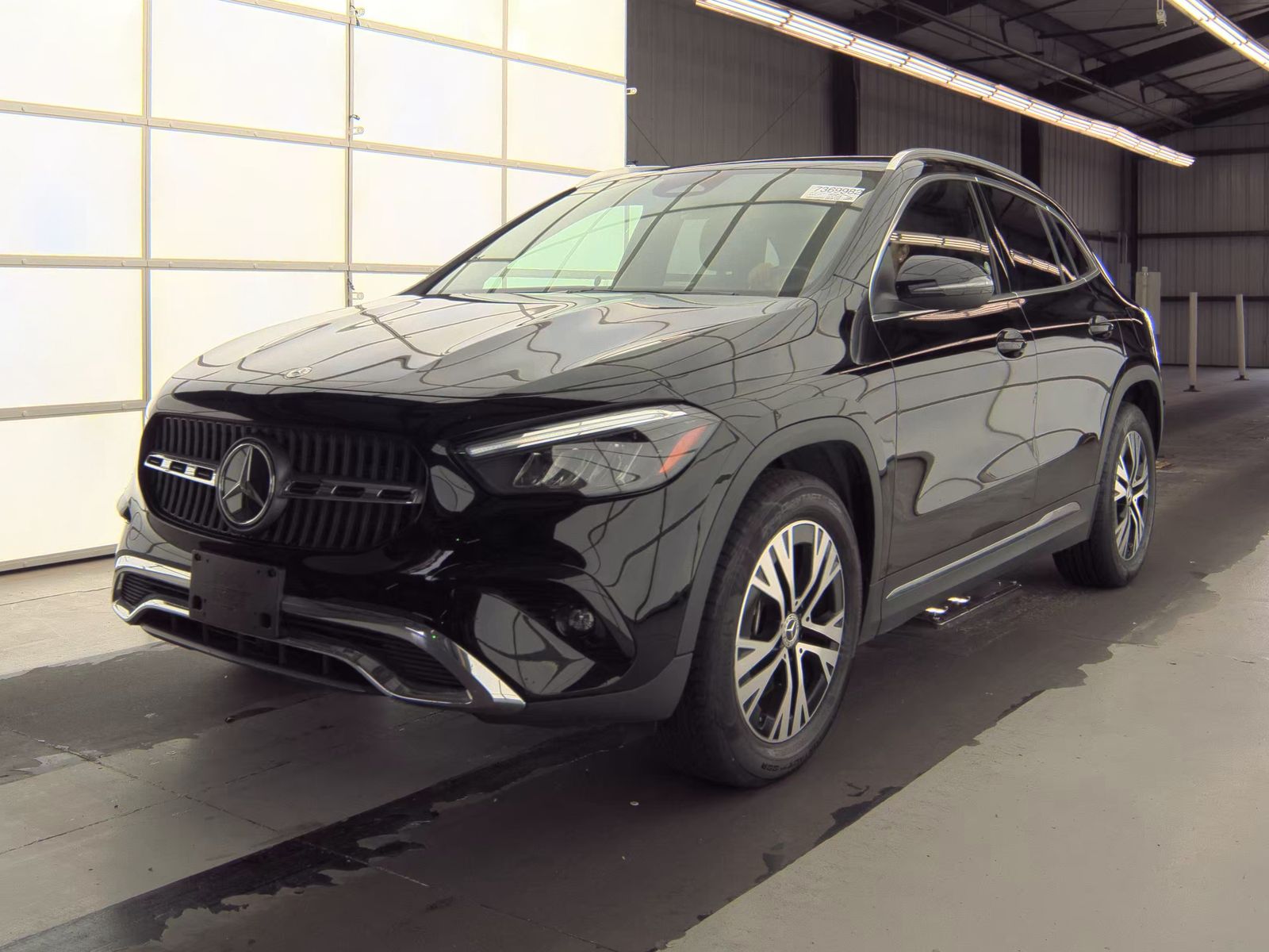 MERCEDES-BENZ GLA-CLASS - 1