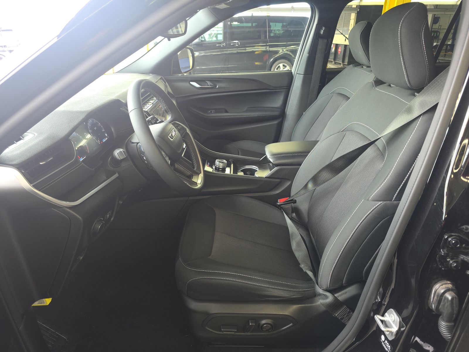 2024 Jeep Grand Cherokee L Laredo AWD