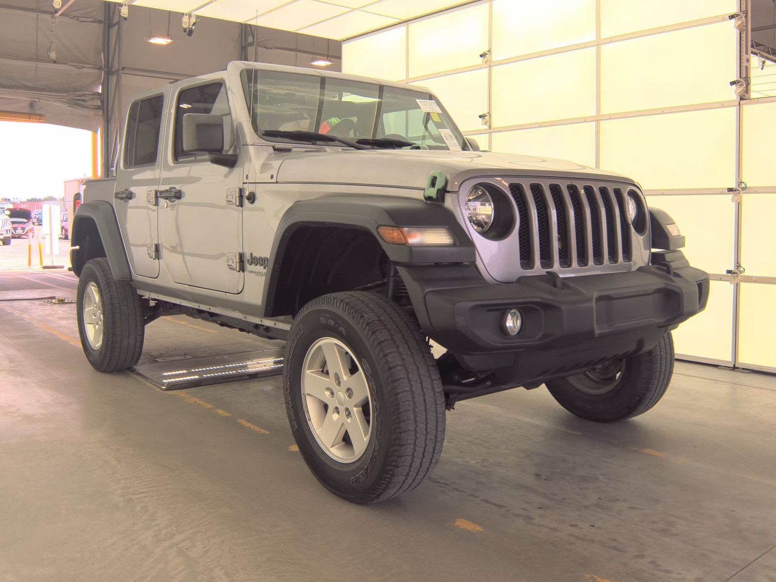 JEEP UNLIMITED SPORT ALTITUDE EDITION - 4