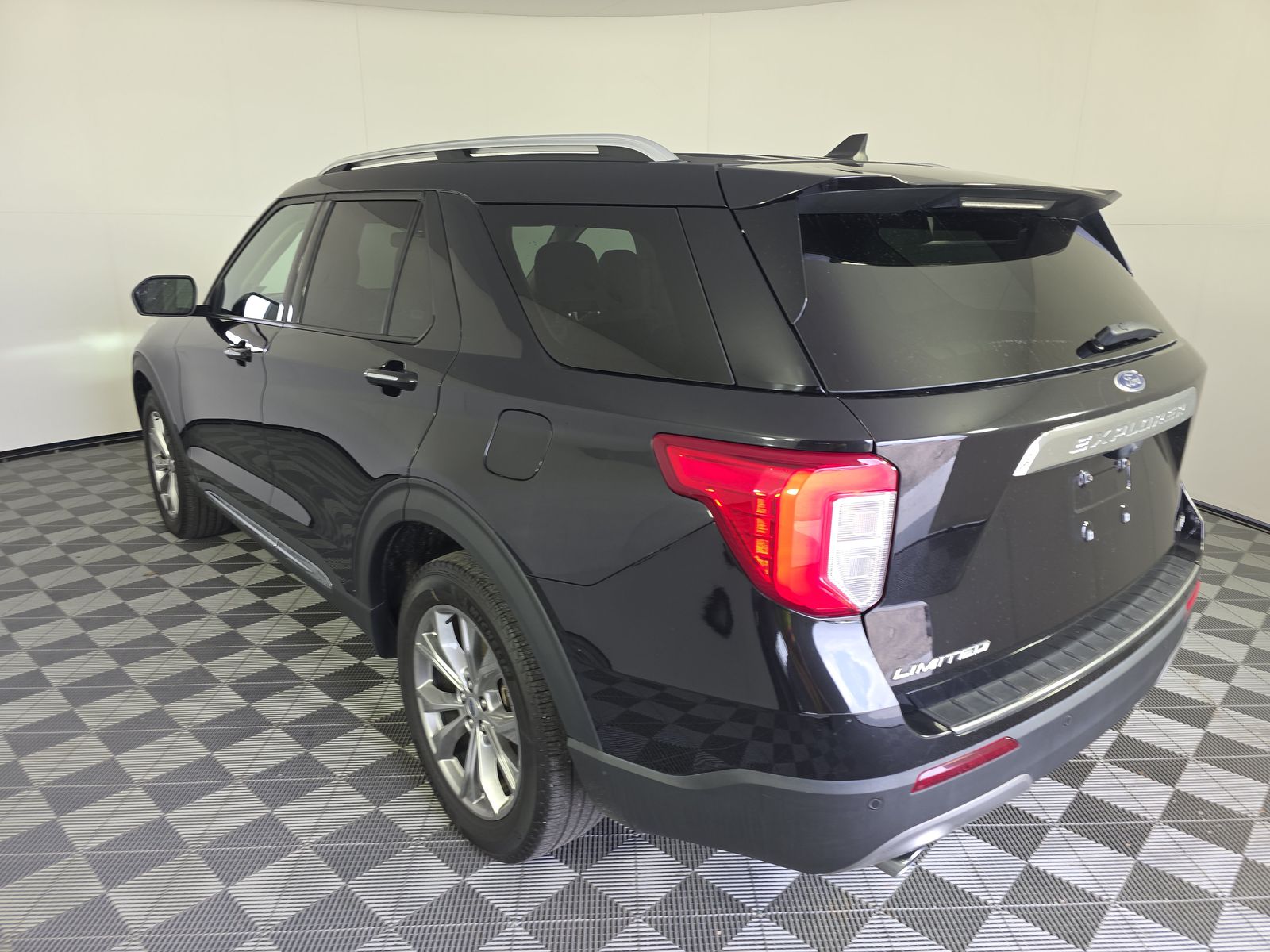 FORD EXPLORER - 7