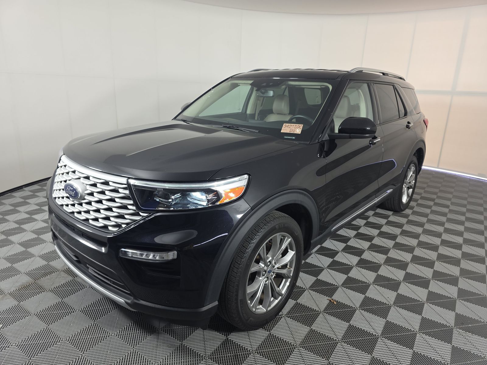 FORD EXPLORER - 1