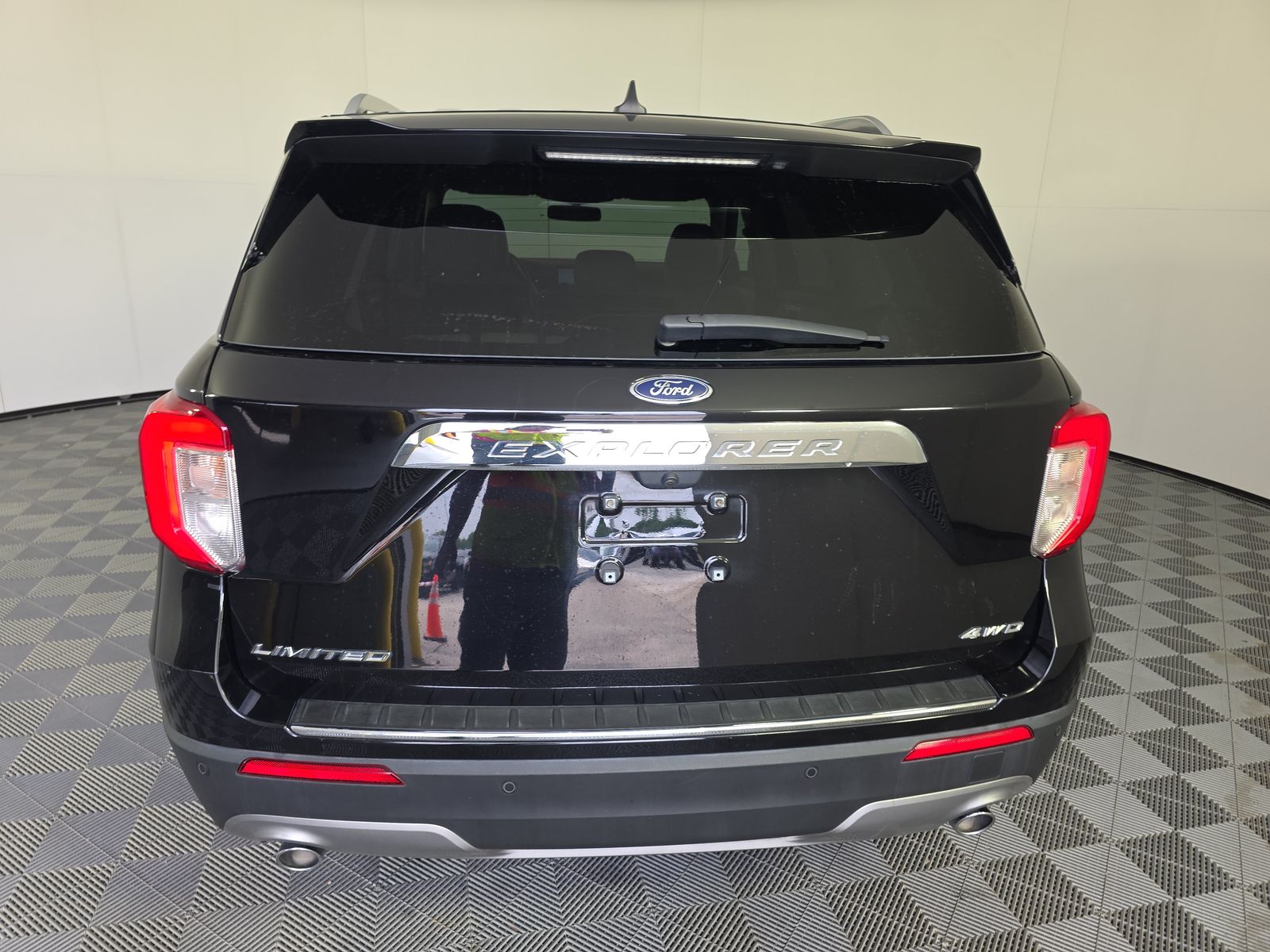 FORD EXPLORER - 6
