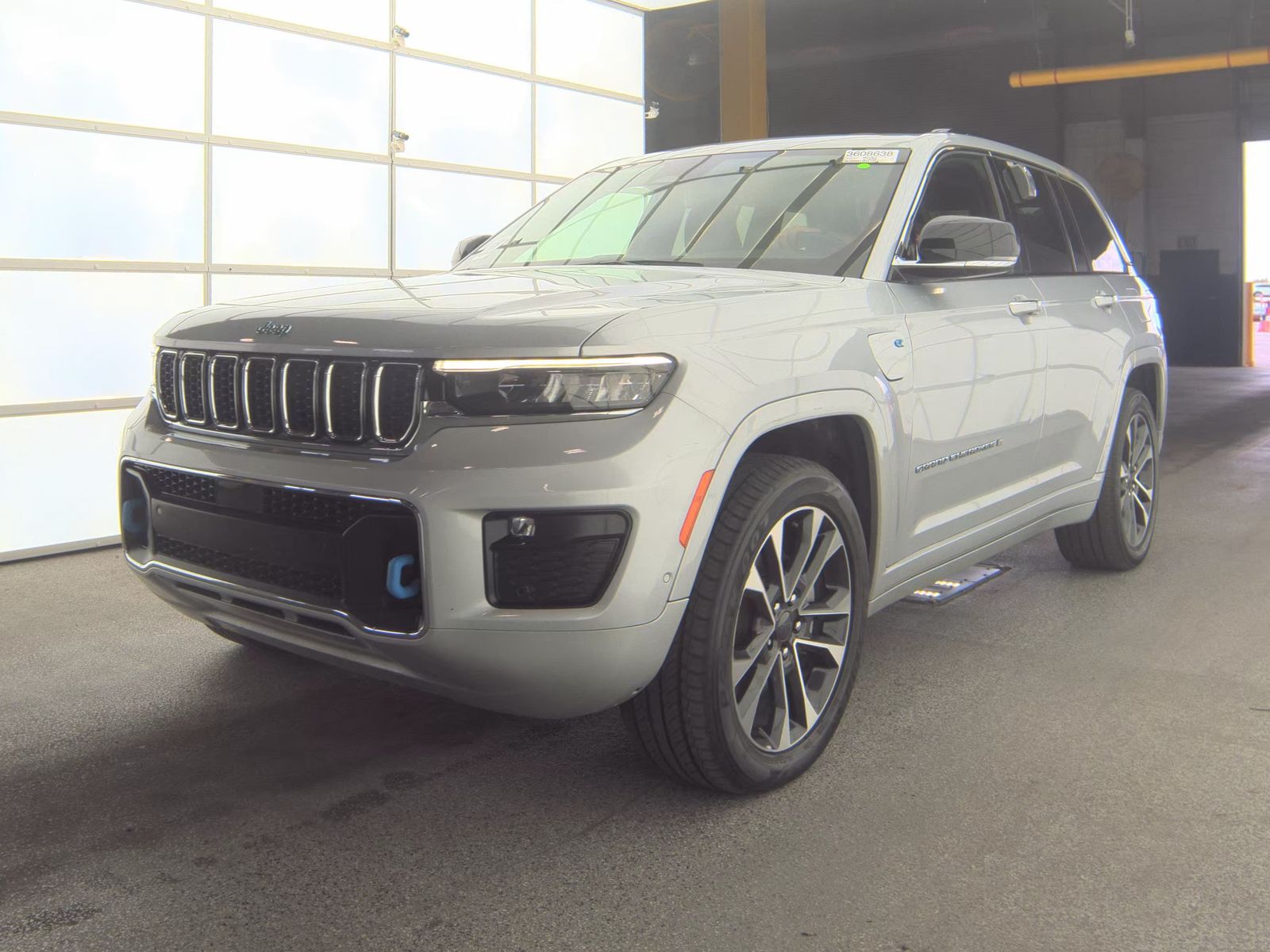 JEEP GRAND CHEROKEE - 1