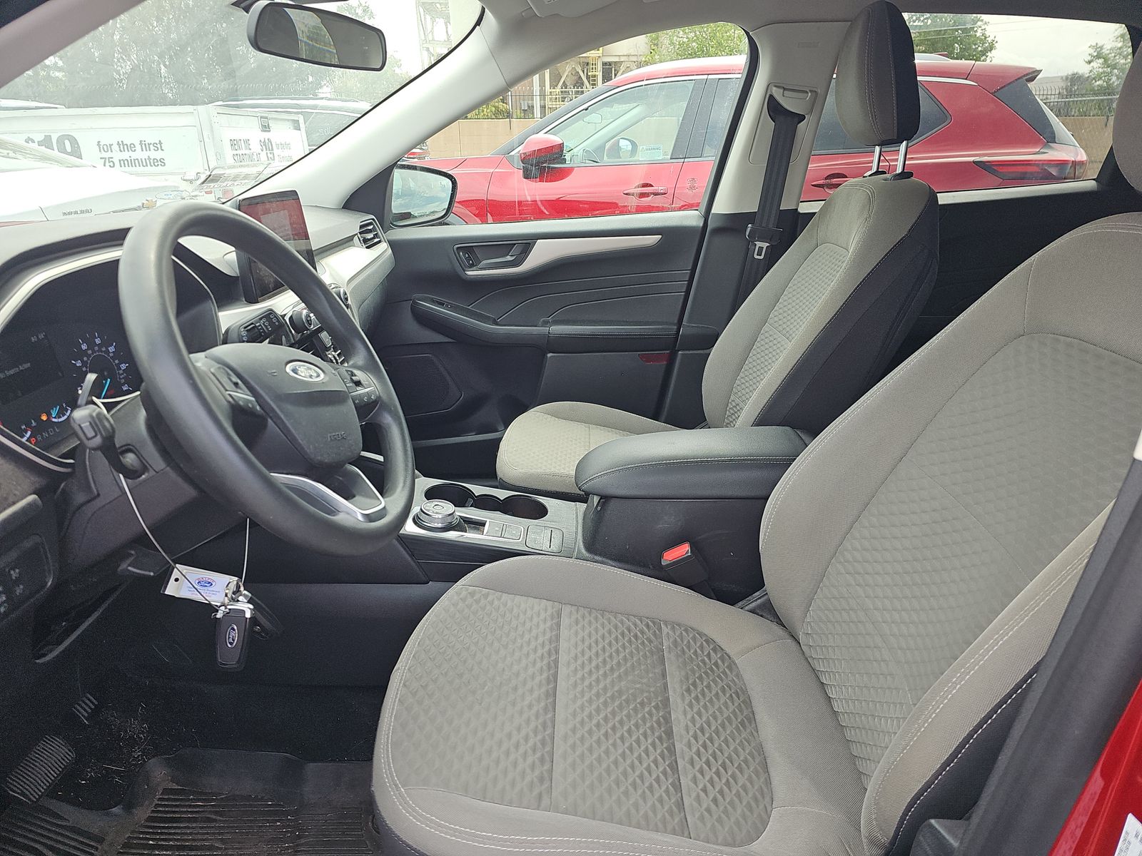 FORD ESCAPE - 8