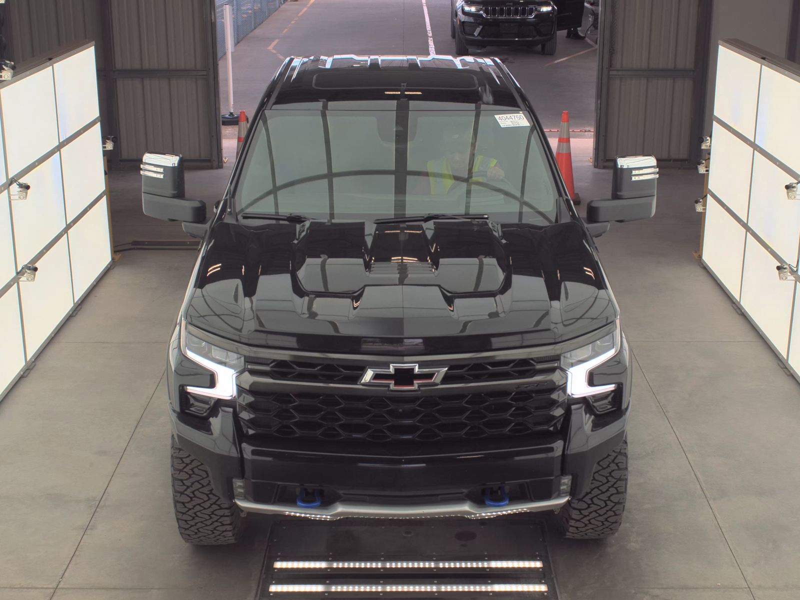 CHEVROLET SILVERADO - 3