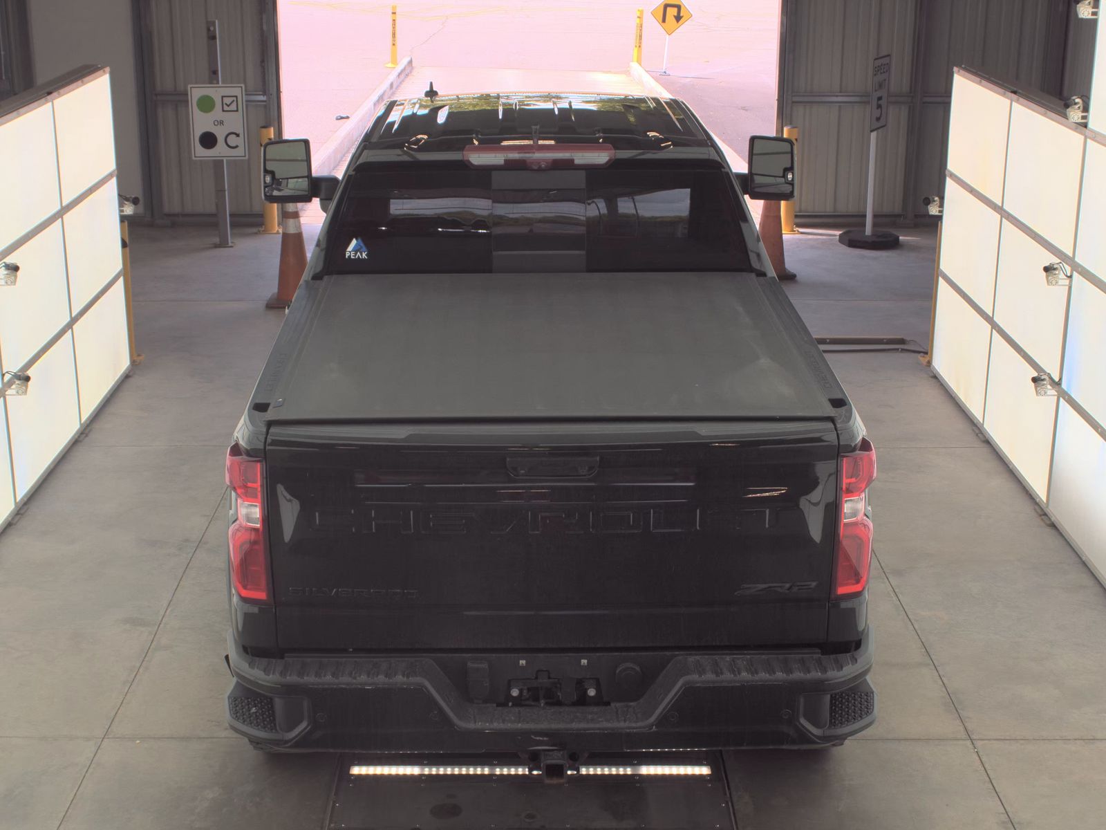 CHEVROLET SILVERADO - 7