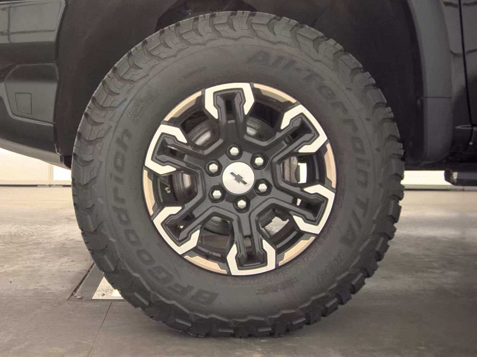 CHEVROLET SILVERADO - 10