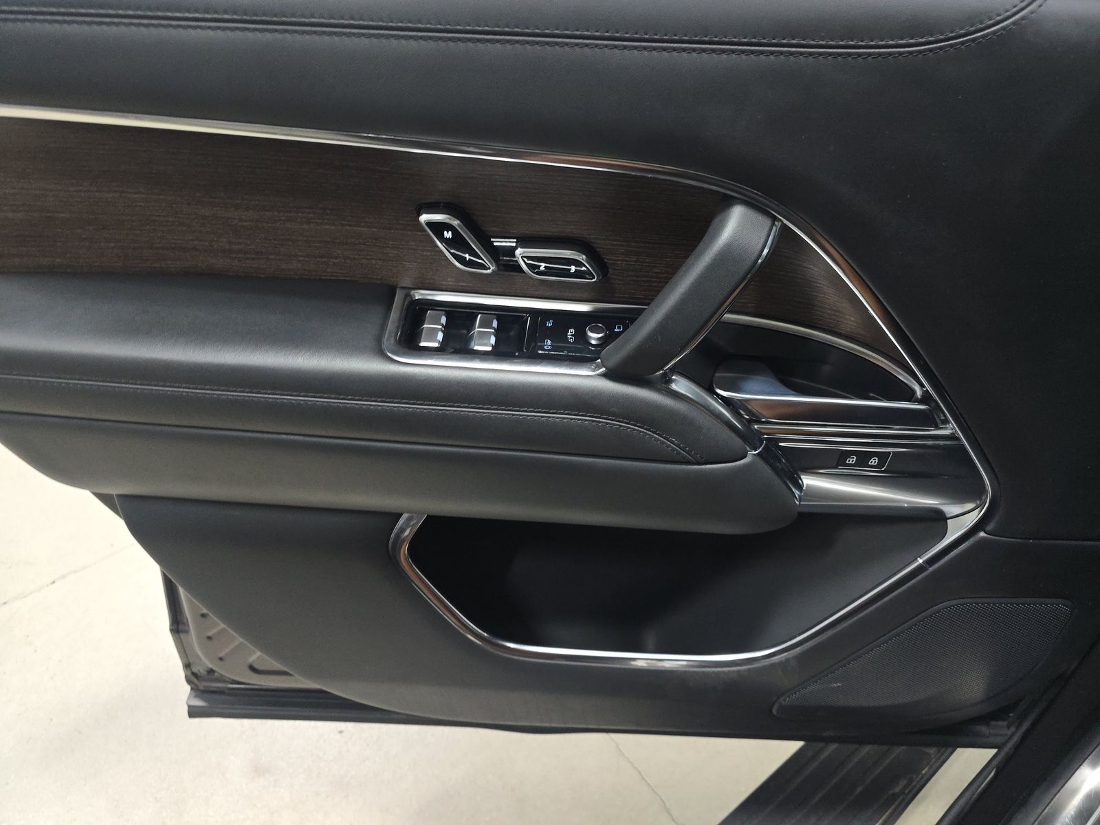 LAND ROVER RANGE ROVER - 10