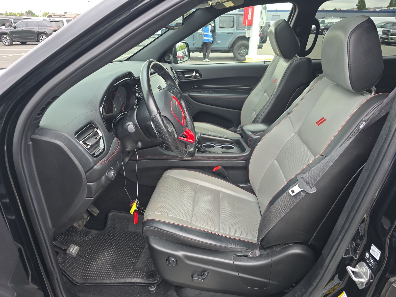 DODGE CHALLENGER - 8