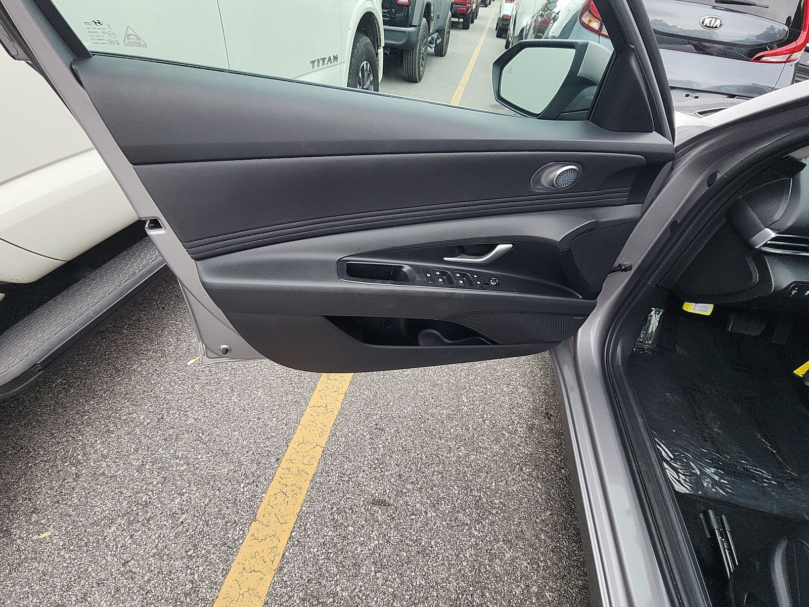 HYUNDAI LIMITED - 10