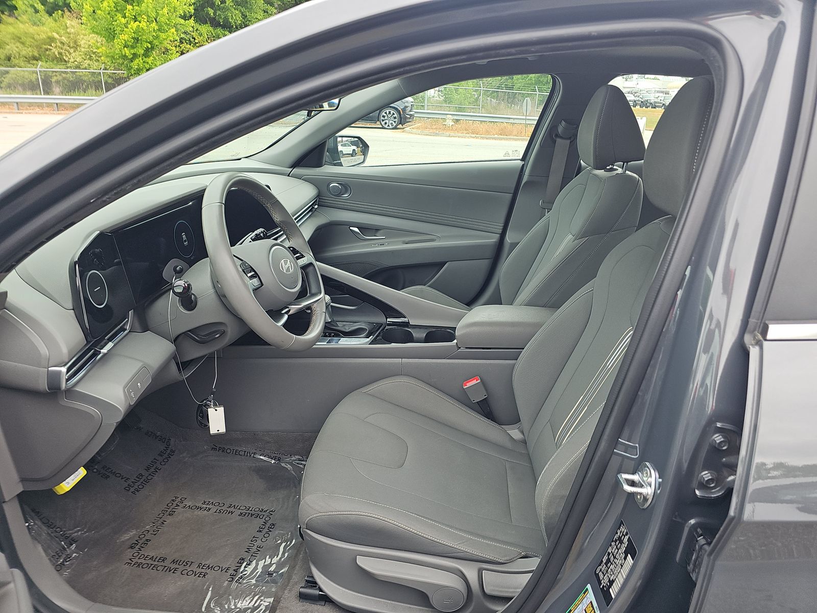 HYUNDAI SEL CONVENIENCE - 8