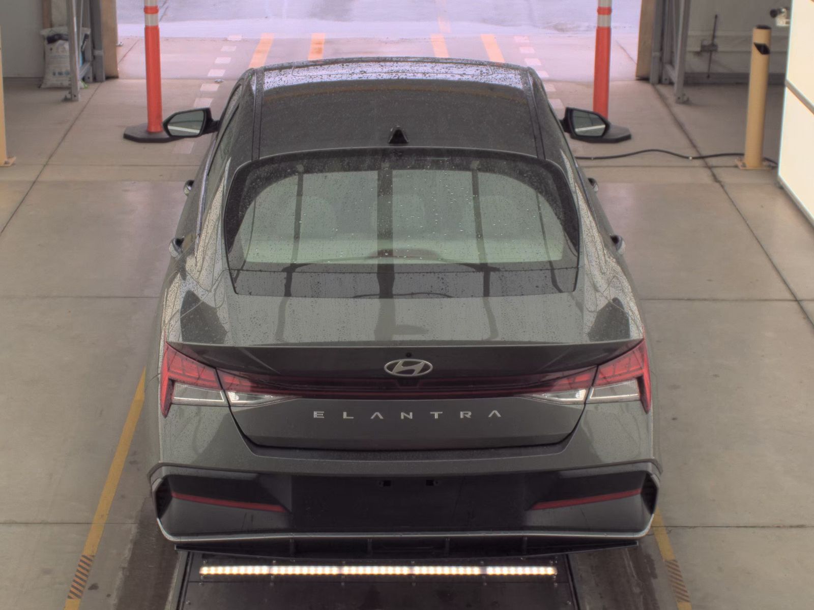 HYUNDAI SEL CONVENIENCE - 6