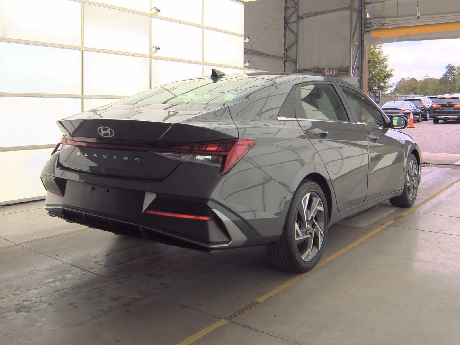 HYUNDAI SEL CONVENIENCE - 5