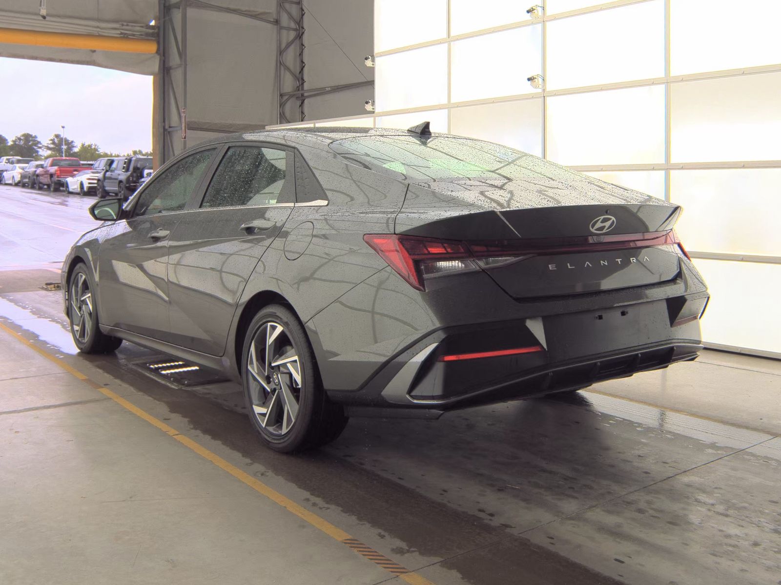 HYUNDAI SEL CONVENIENCE - 7