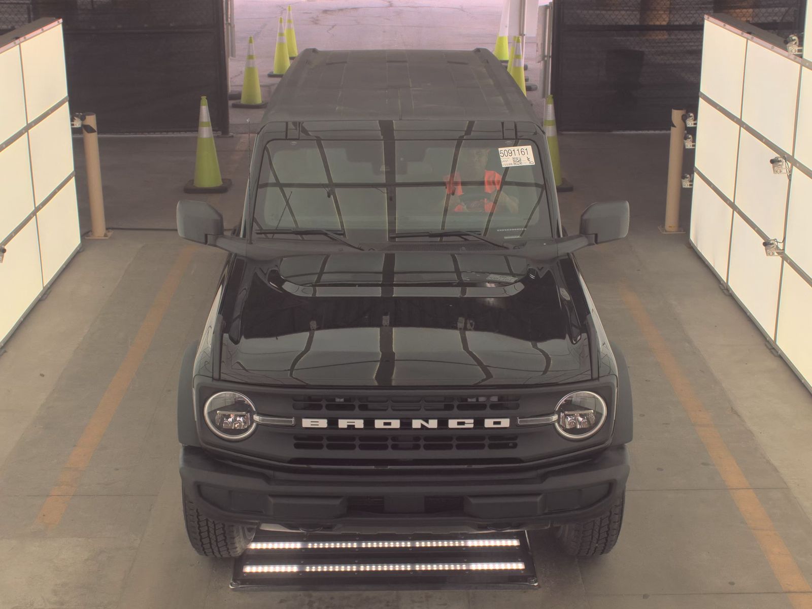 FORD BRONCO - 3