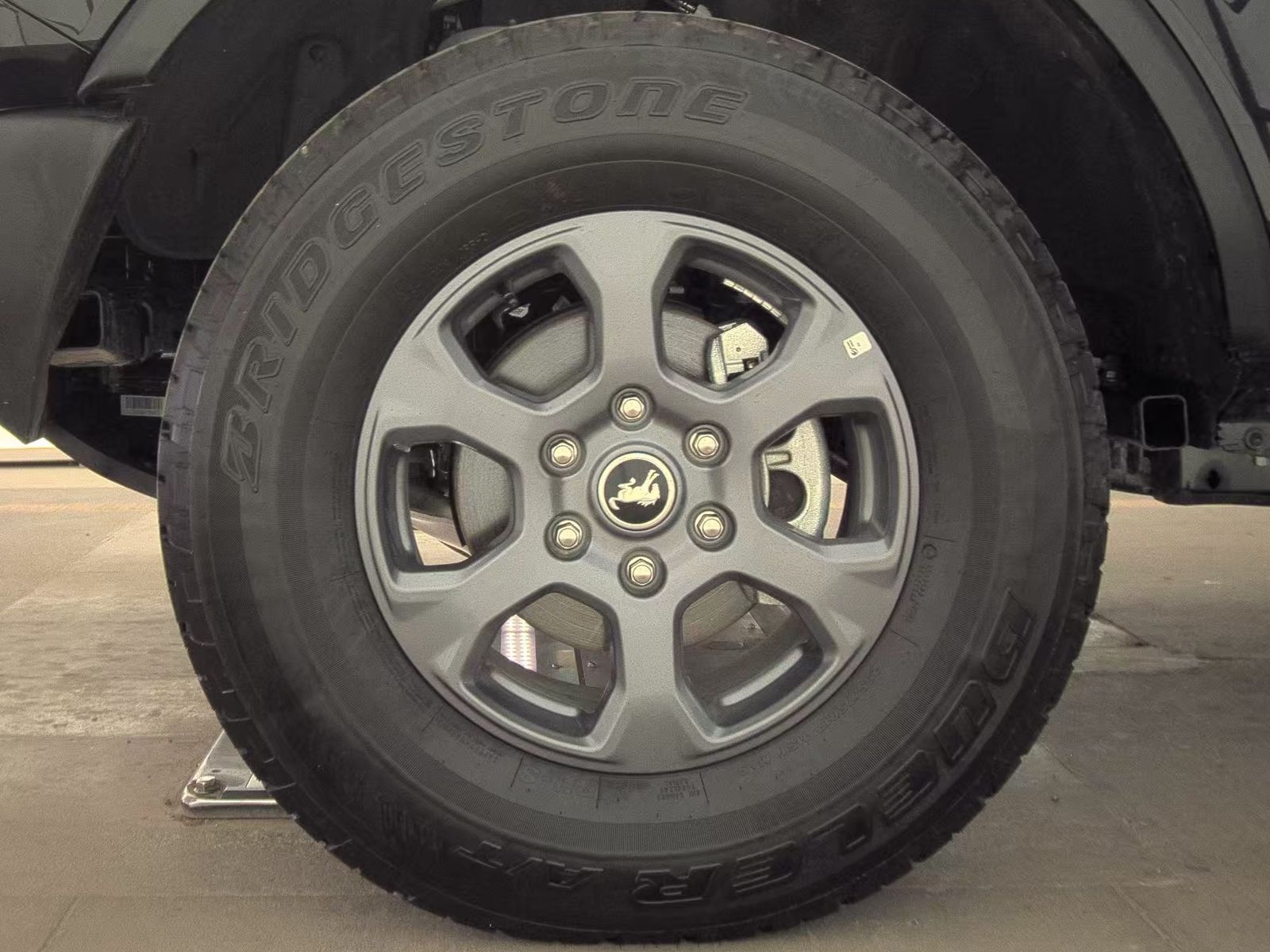 FORD BRONCO - 10