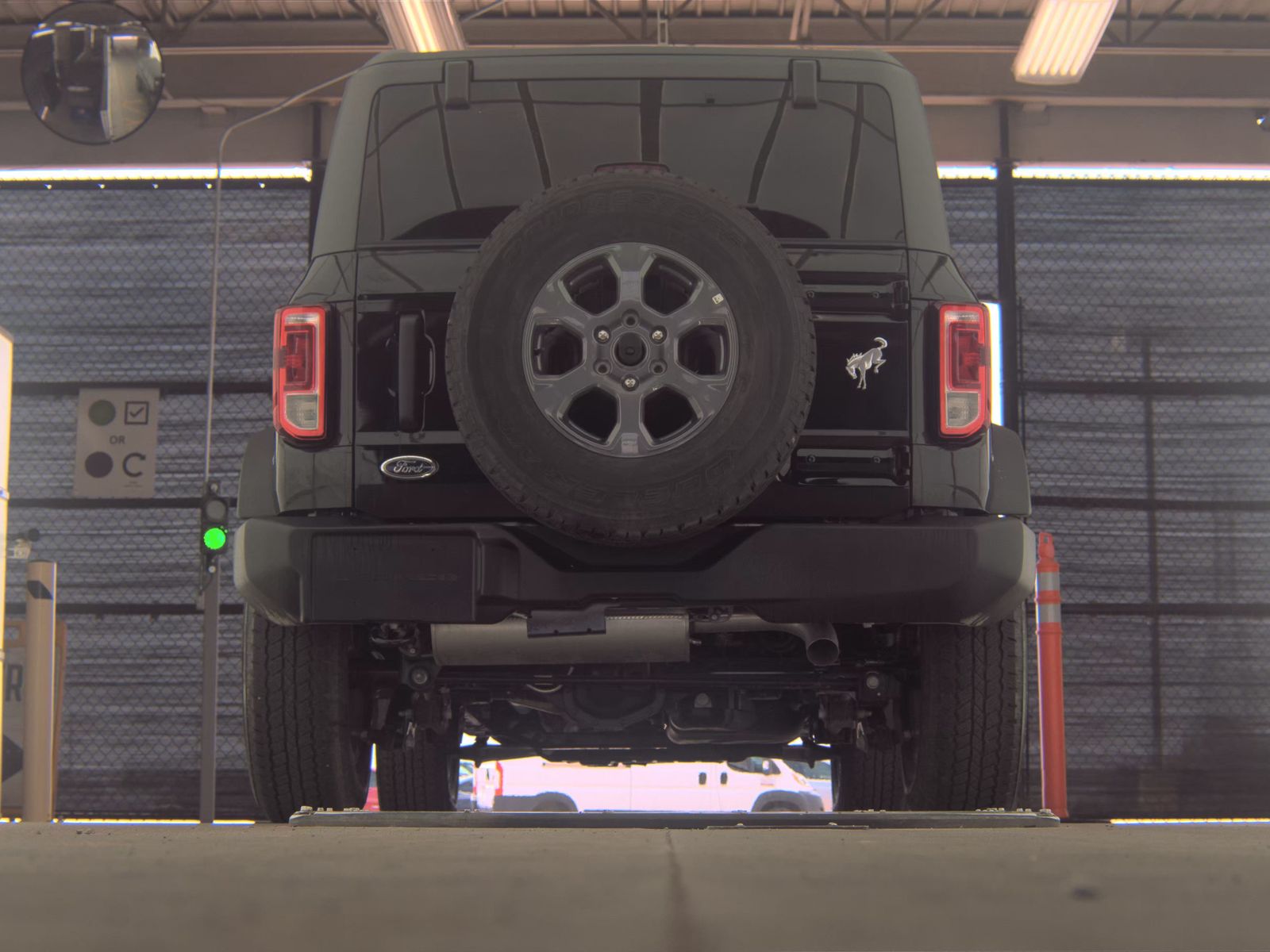 FORD BRONCO - 8