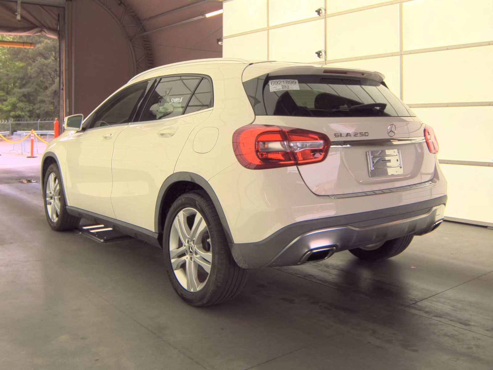 MERCEDES-BENZ GLA-CLASS - 9