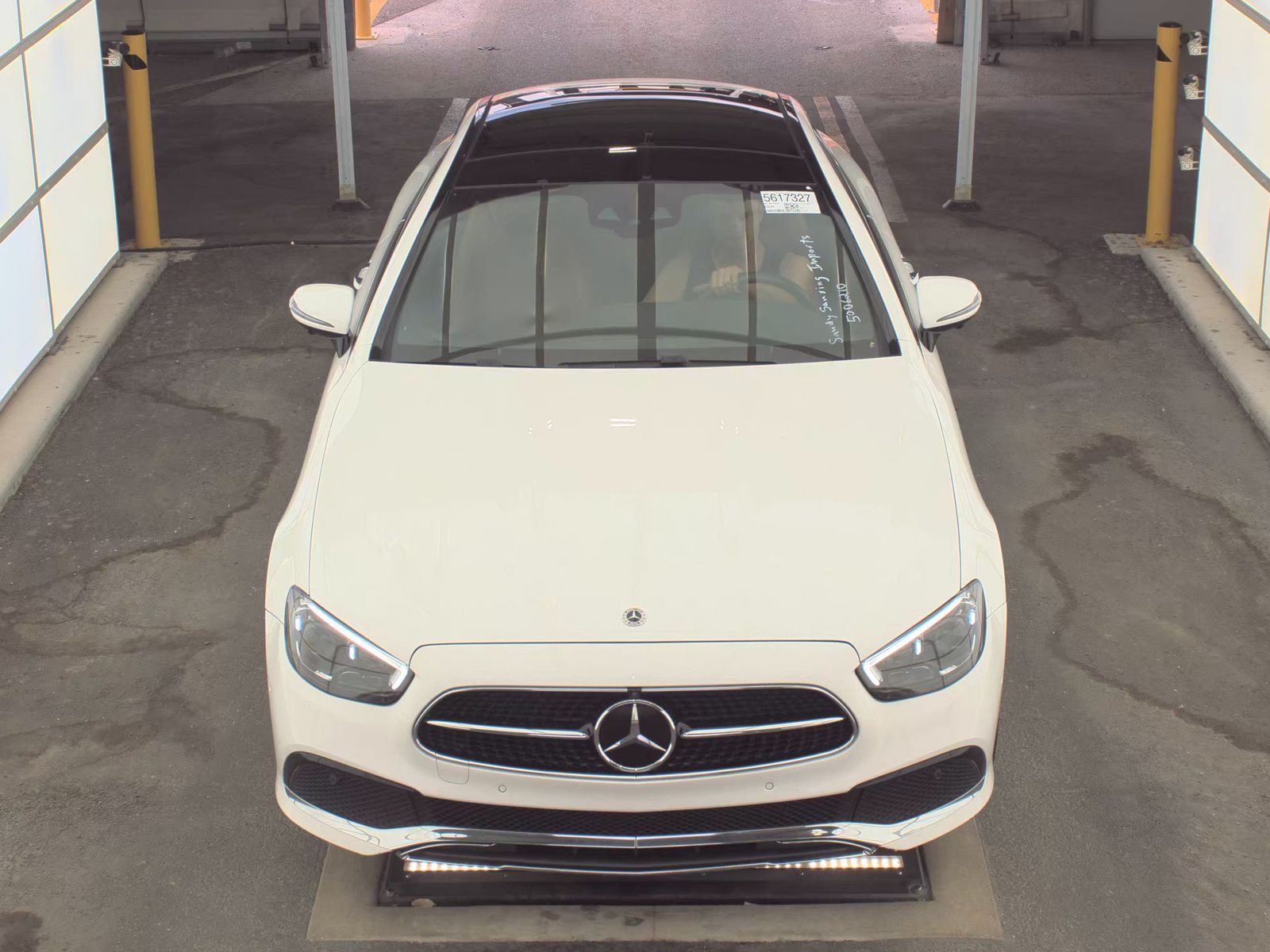 MERCEDES-BENZ E-CLASS - 3