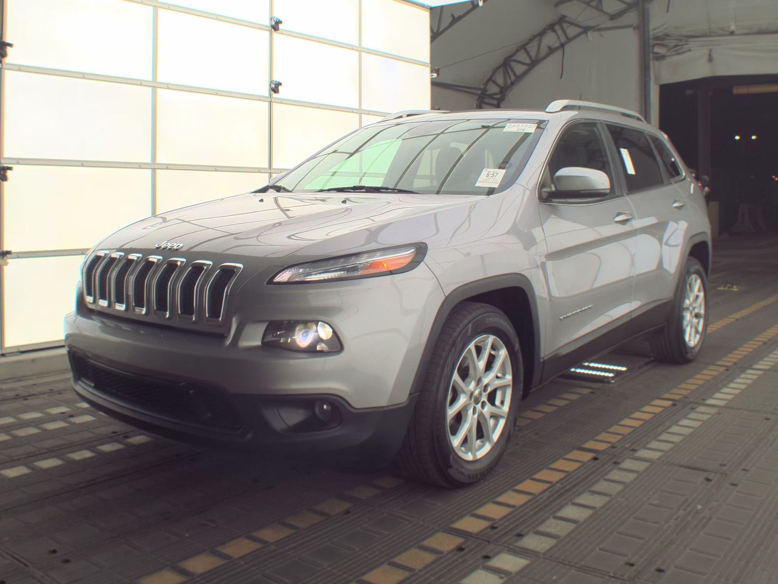 JEEP LATITUDE + - 1