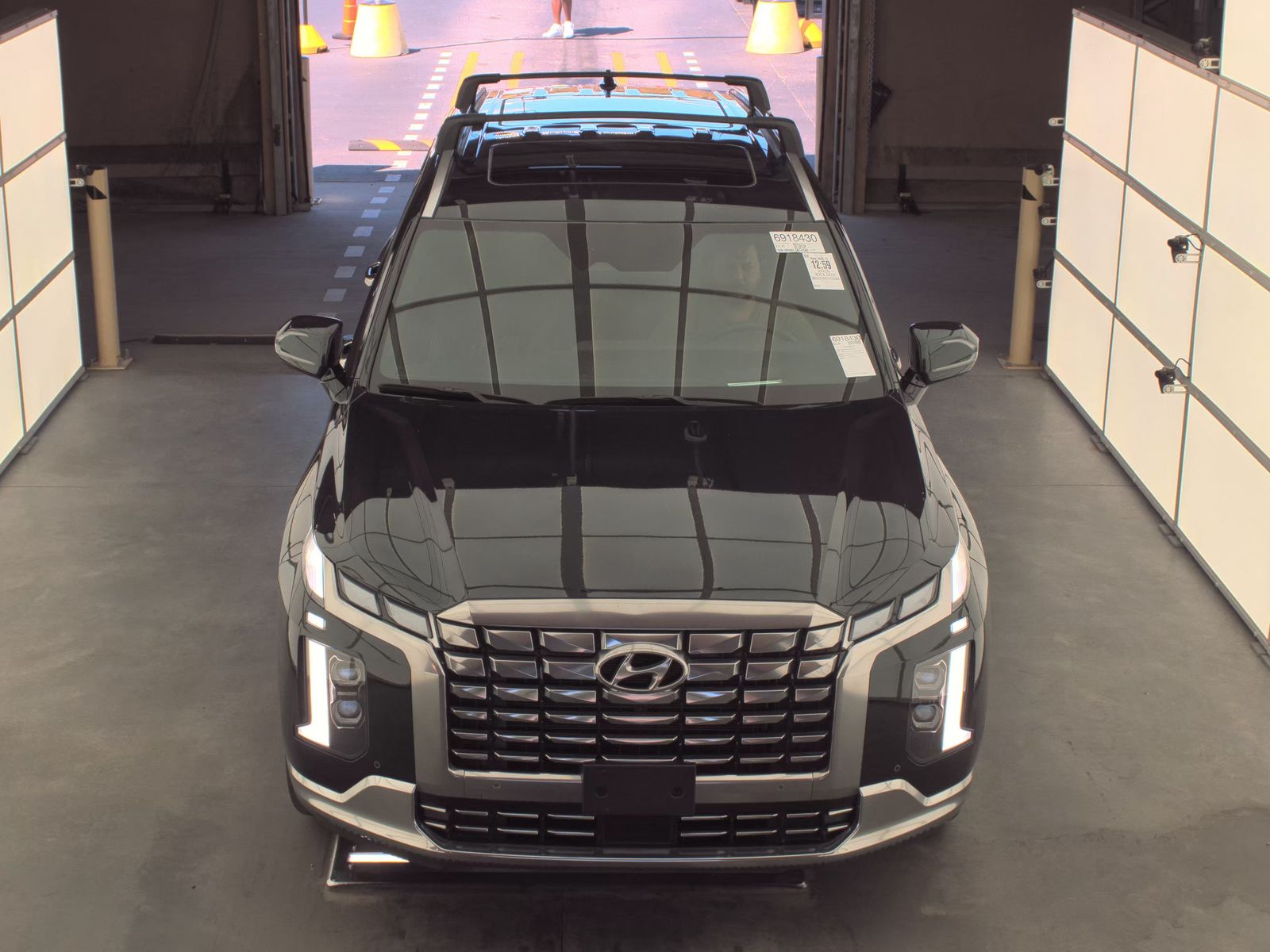 HYUNDAI CALLIGRAPH - 3