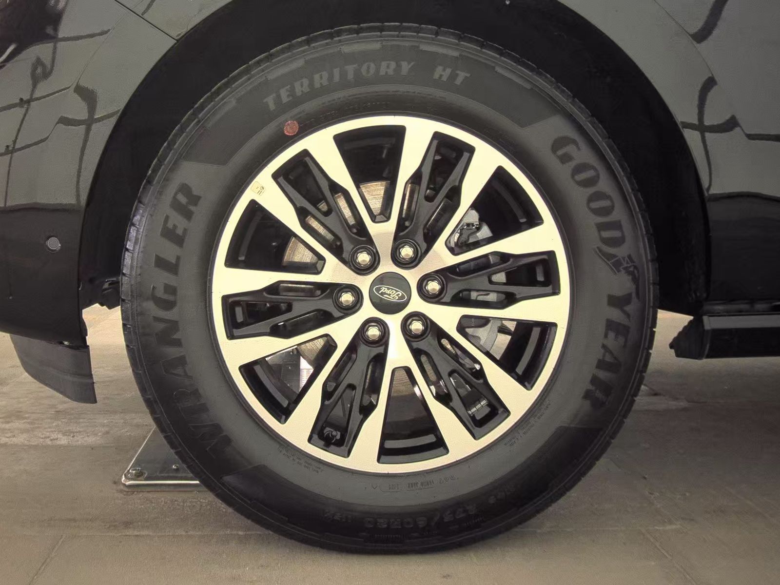 FORD EXPEDITION - 10