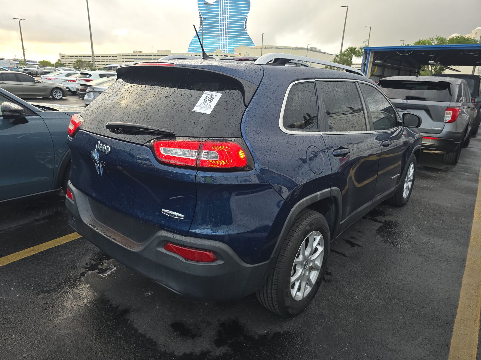 JEEP LATITUDE - 5
