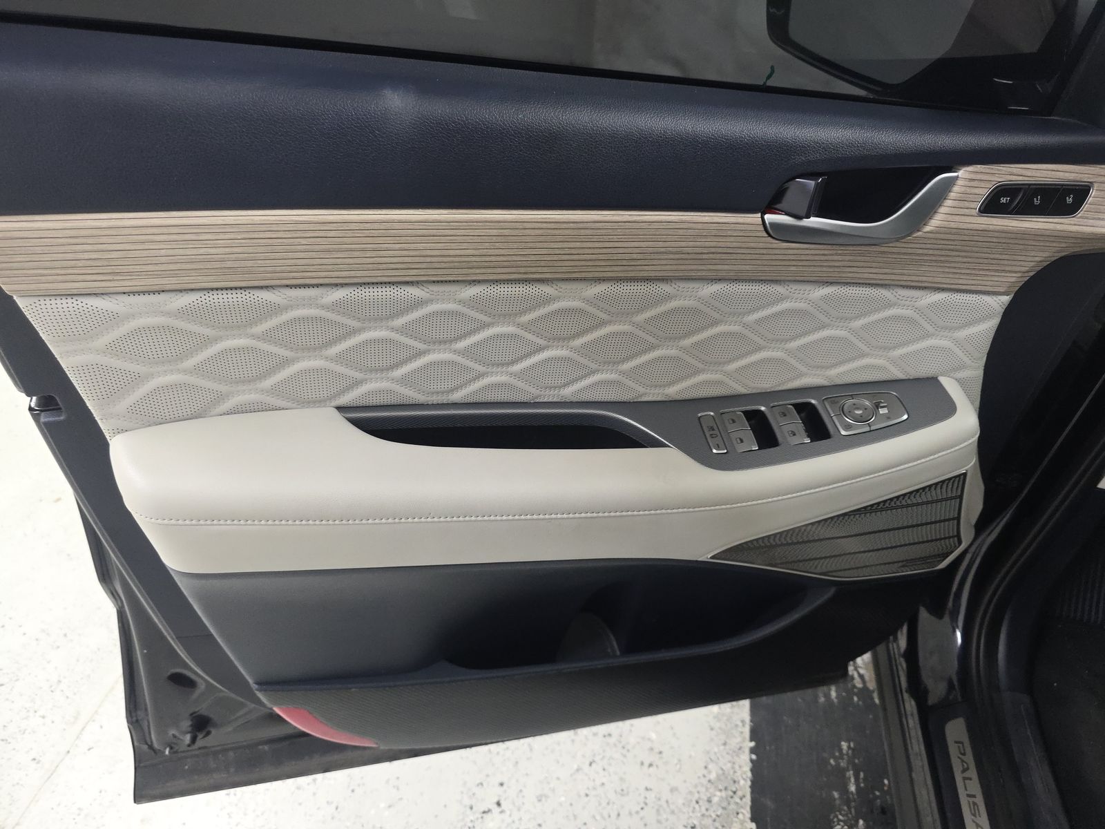 HYUNDAI CALLIGRAPH - 10