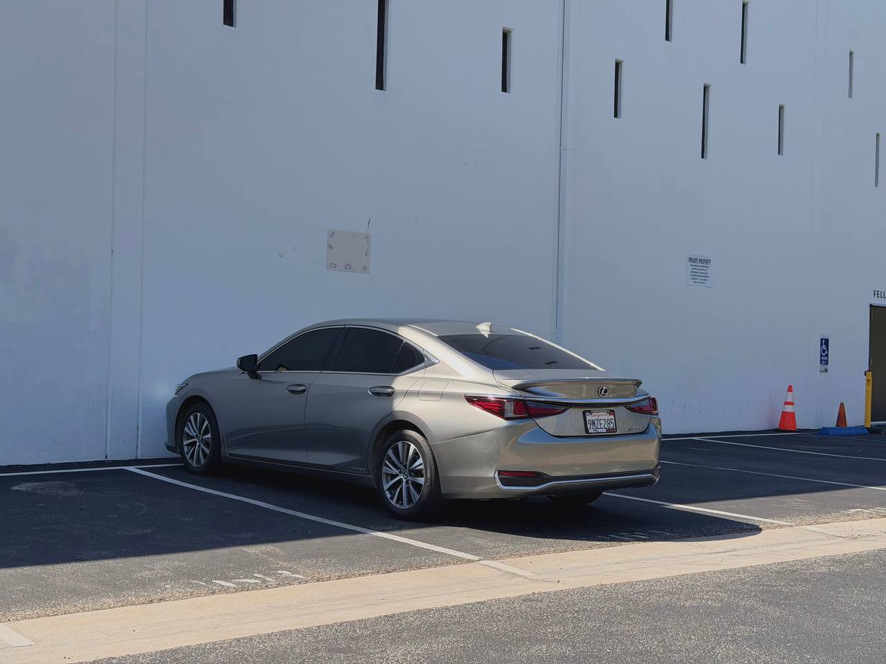 2020 Lexus ES ES 300h FWD